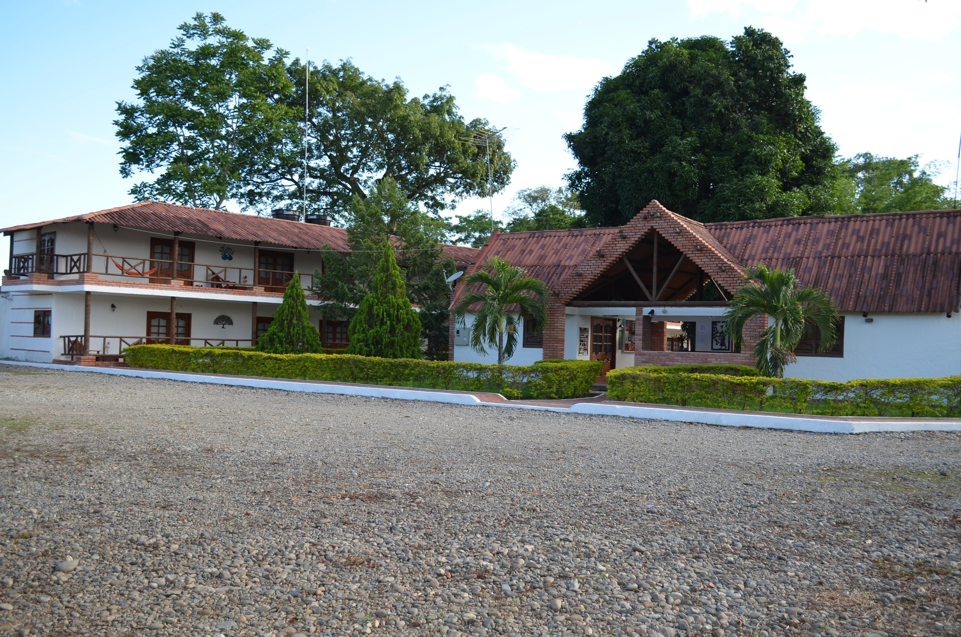 Vista Exterior Hotel La Cachamera