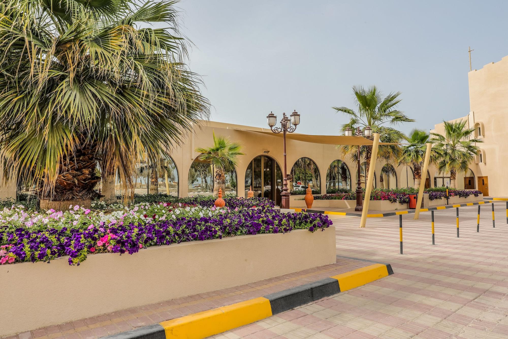 Vista Exterior Dhafra Beach Hotel