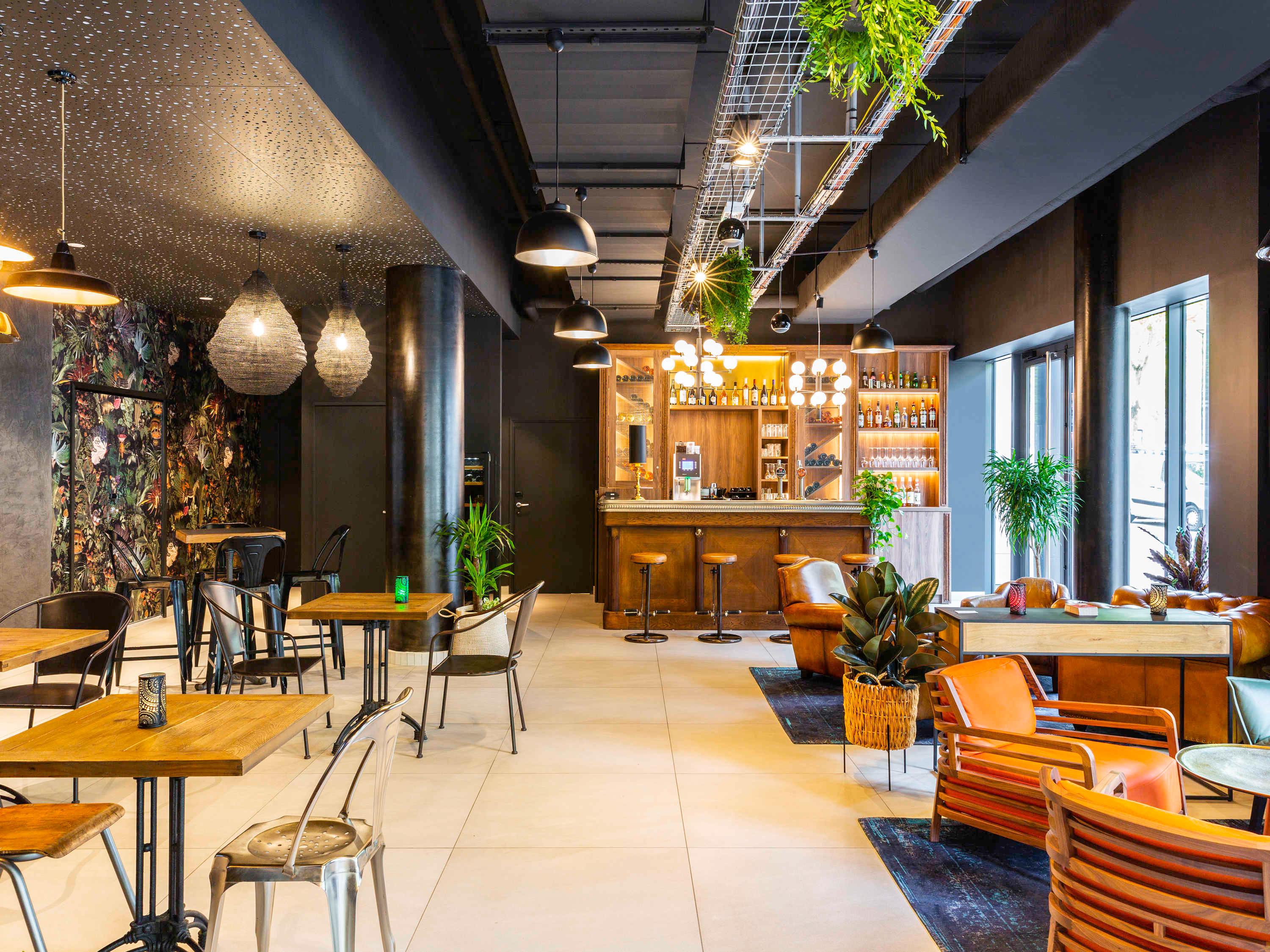 Bar/Salón Ibis Styles Puteaux Paris La Defense