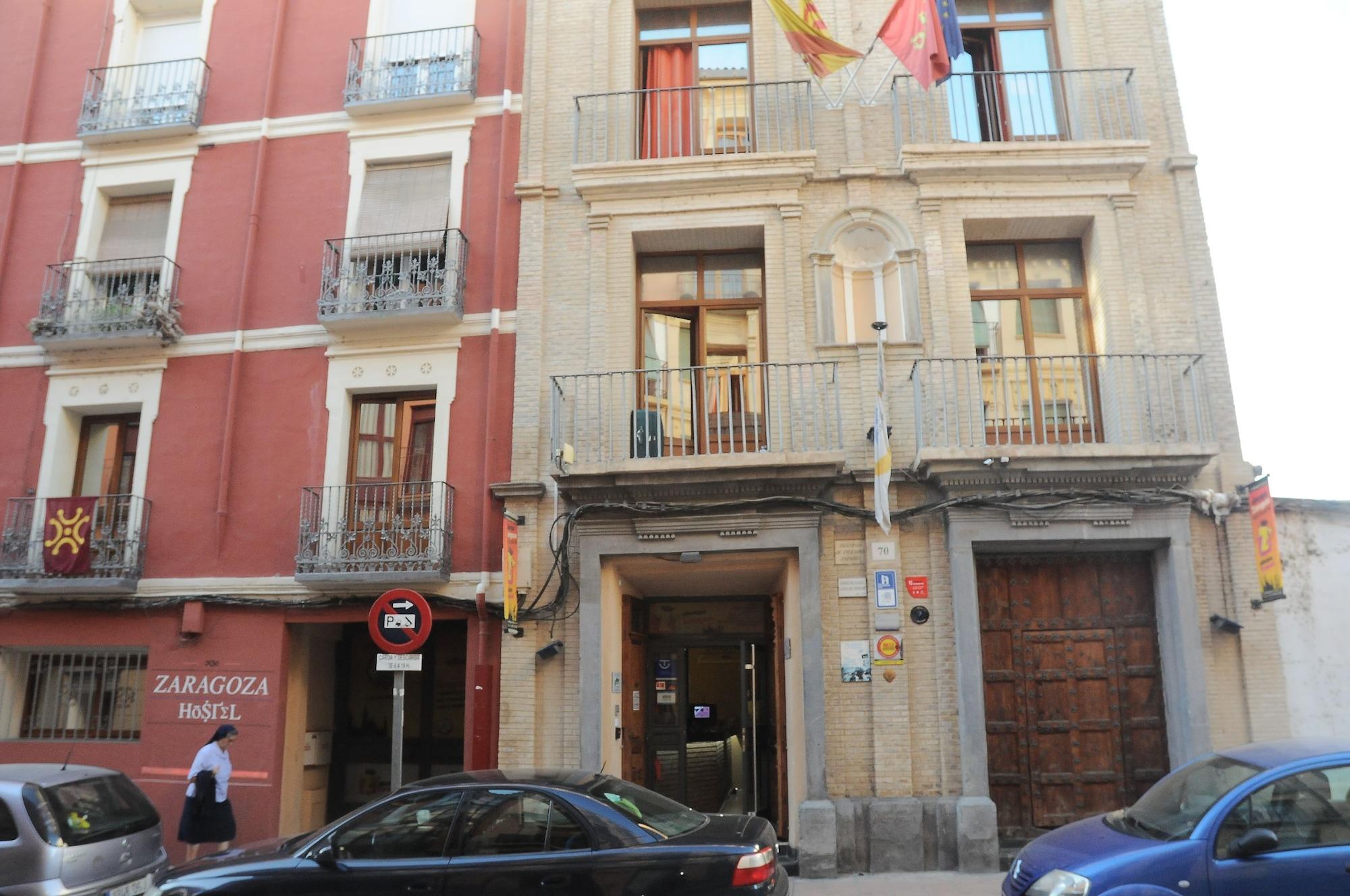 Vista Exterior Albergue Zaragoza Hostel