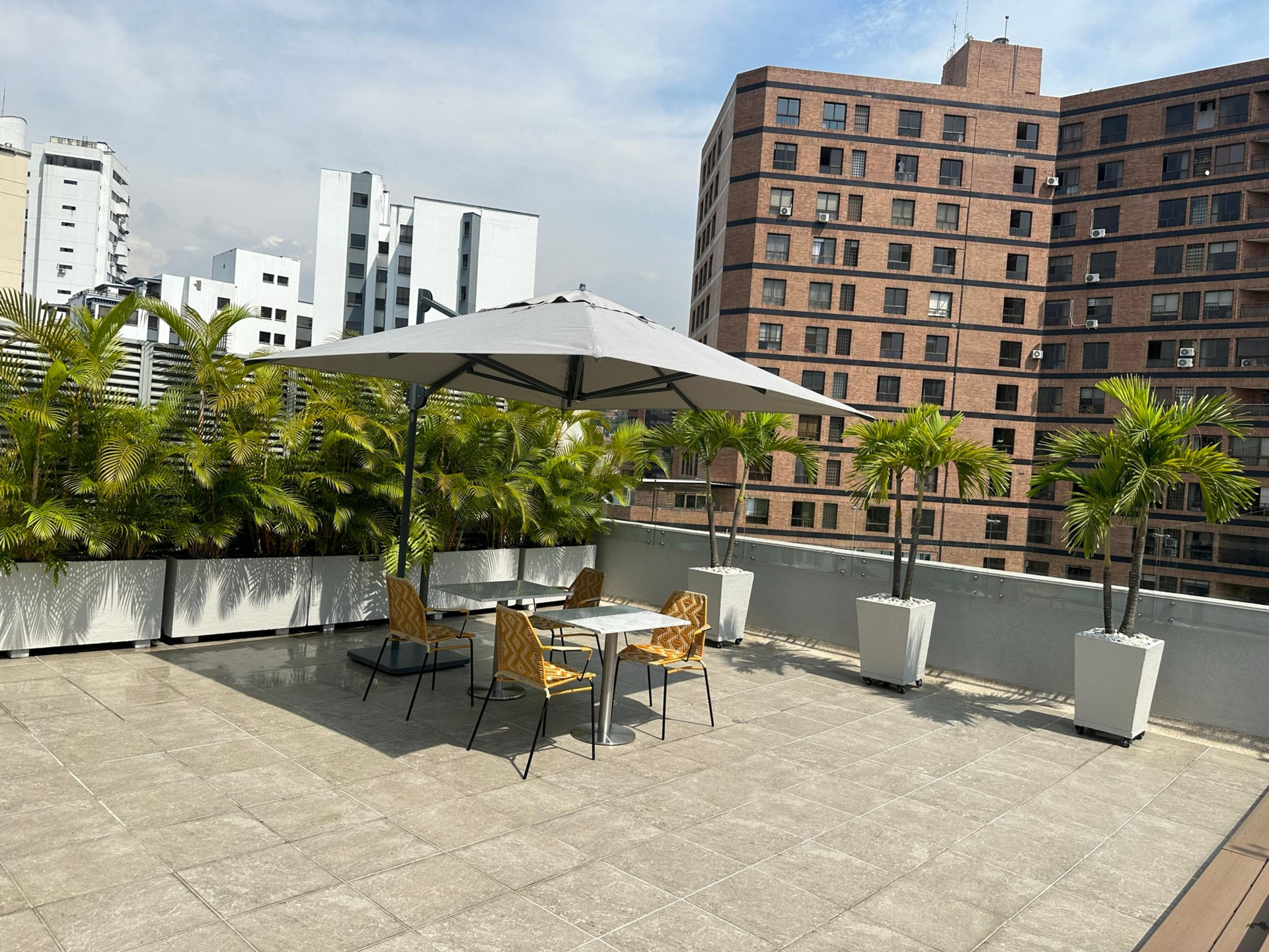 Hotel Hampton By Hilton Cali