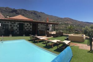 Alquiler Vacacional - Finca Mariola - Centennial House Santa Lucia - Swimming Pool & Jacuzzi
