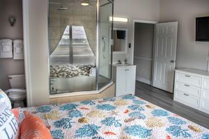 Alquiler Vacacional - Newly remodeled Town Home 7 in 2022, 1200 Sq ft,  Next to SeaWorld