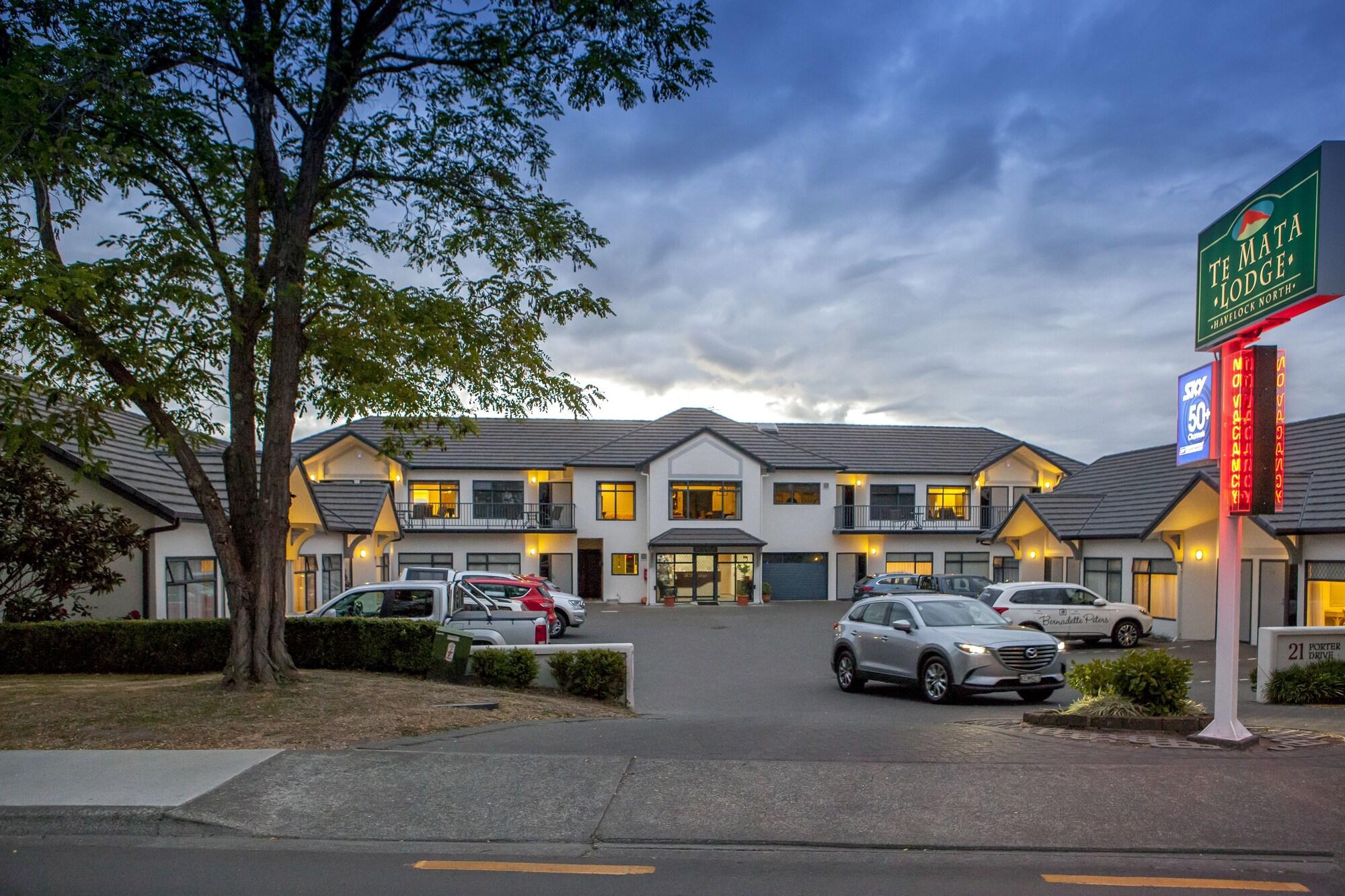 Varios Te Mata Lodge