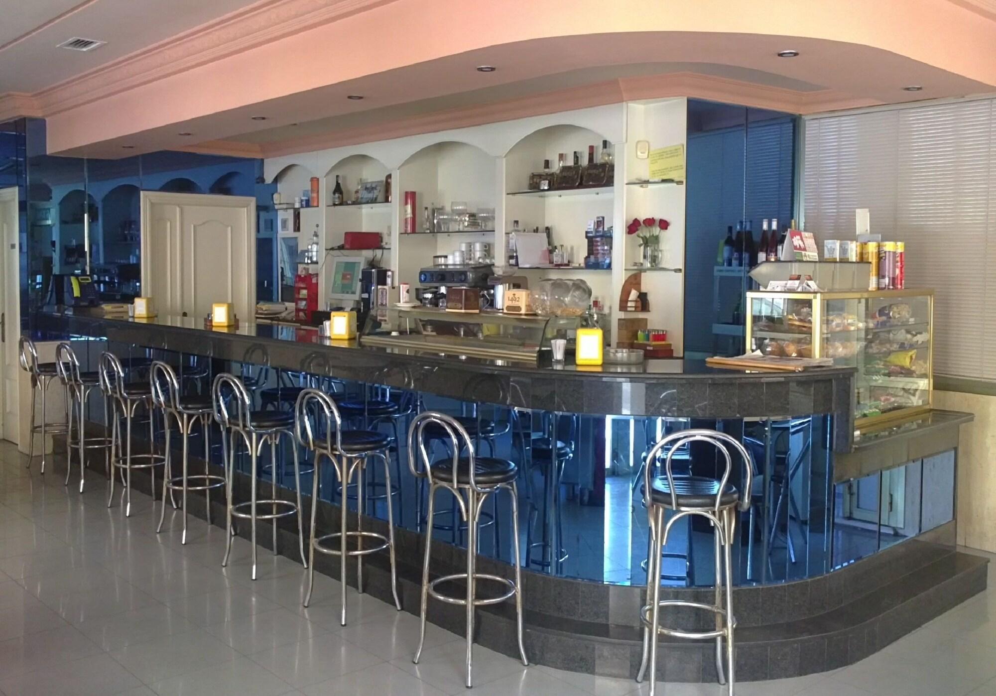 Bar/Salón Hostal Centro Ejido