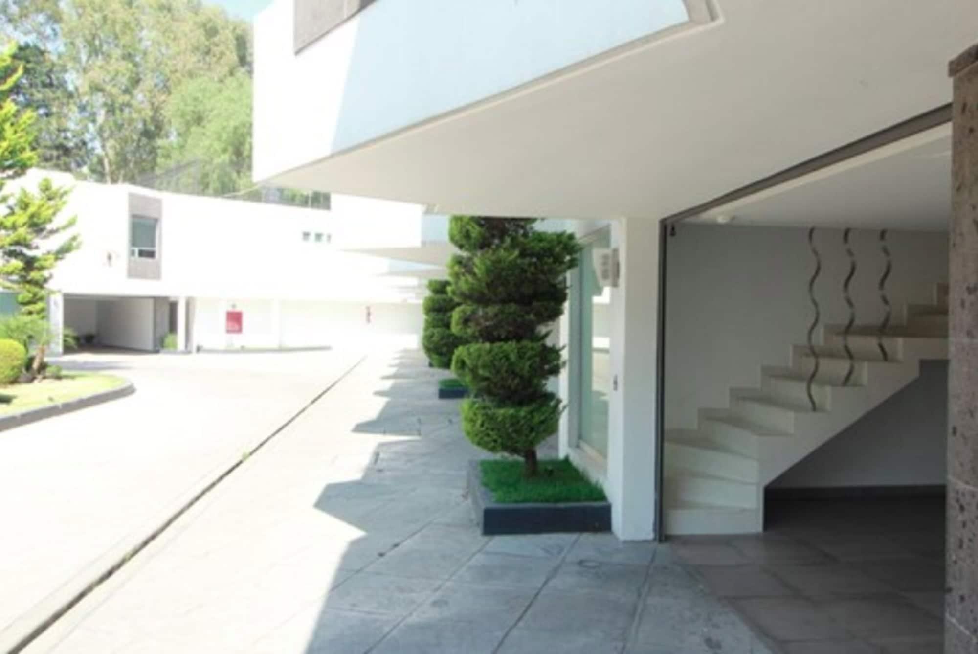 Vista Lobby Hotel Puente Grande