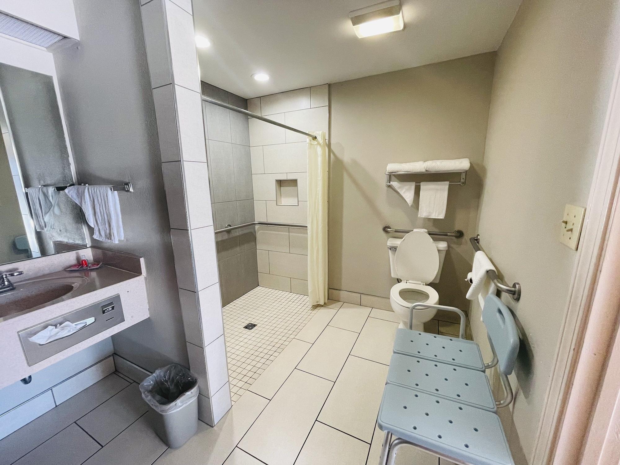 Equipamiento de Habitación Econo Lodge Laurel