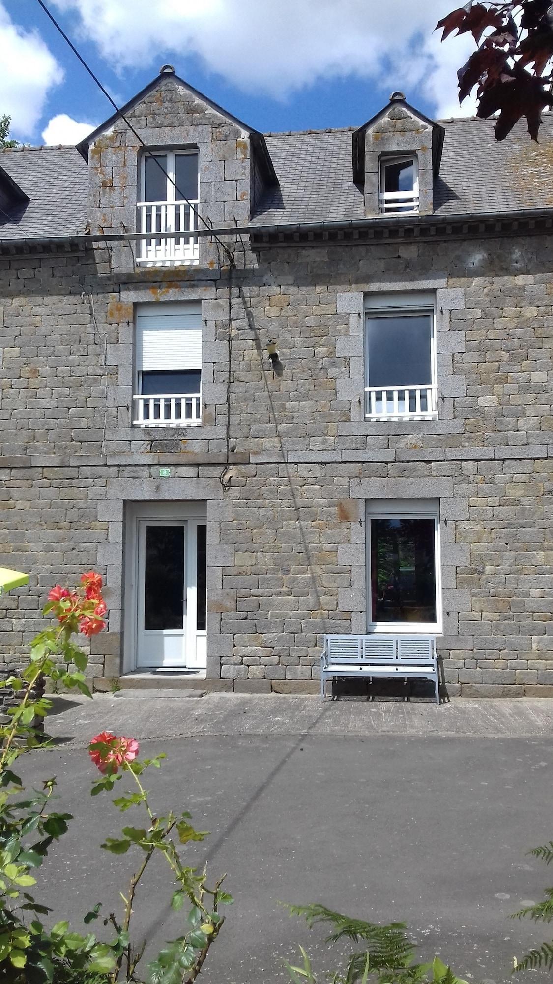 Varios Chambres Les Champs de Roz