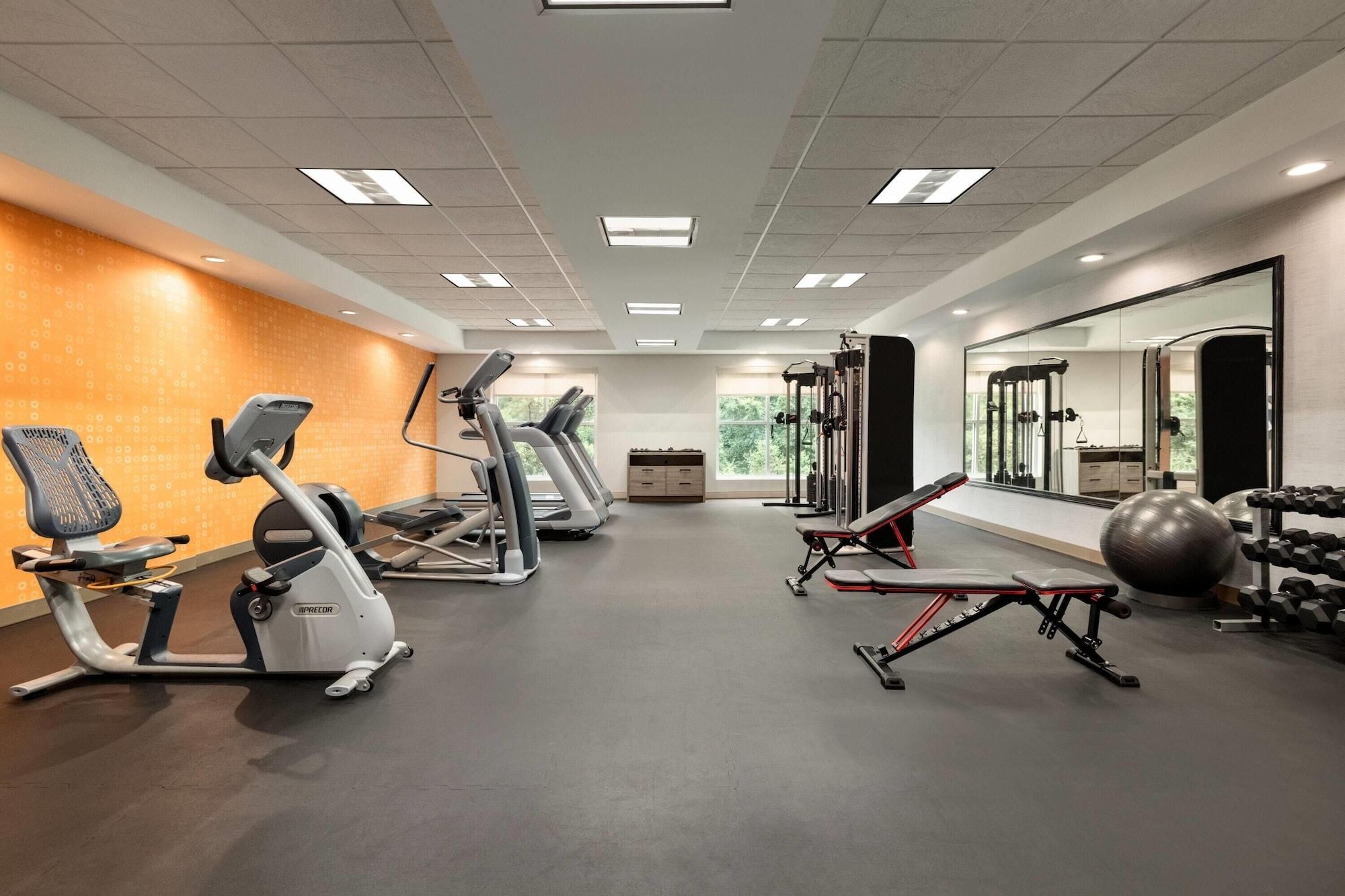 Gimnasio La Quinta Inn & Suites by Wyndham Montgomery
