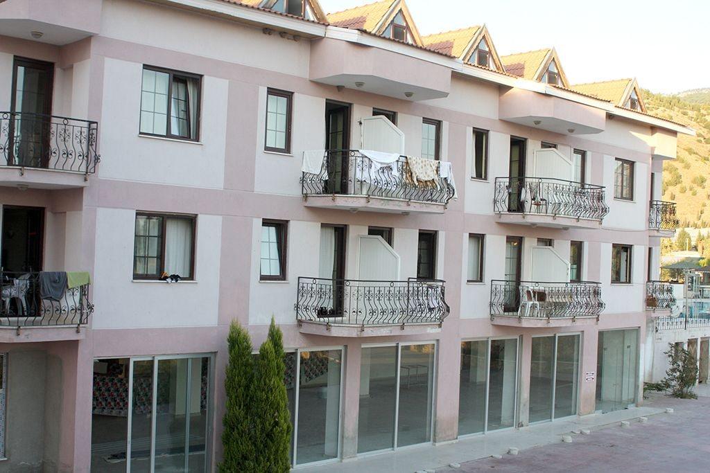 Vista Exterior Ozdemir Thermal Hotel