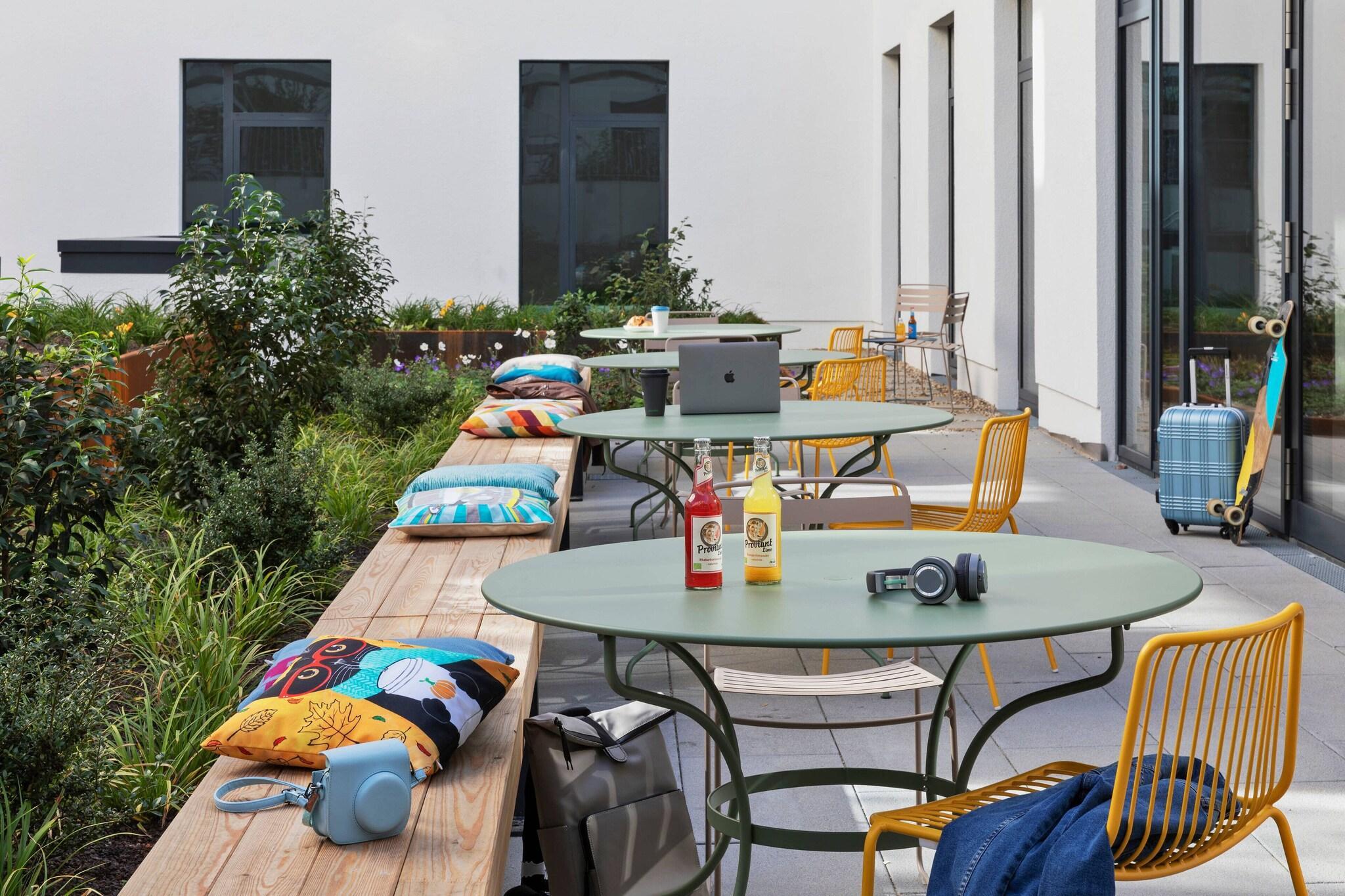 Vista Exterior Moxy Hamburg City