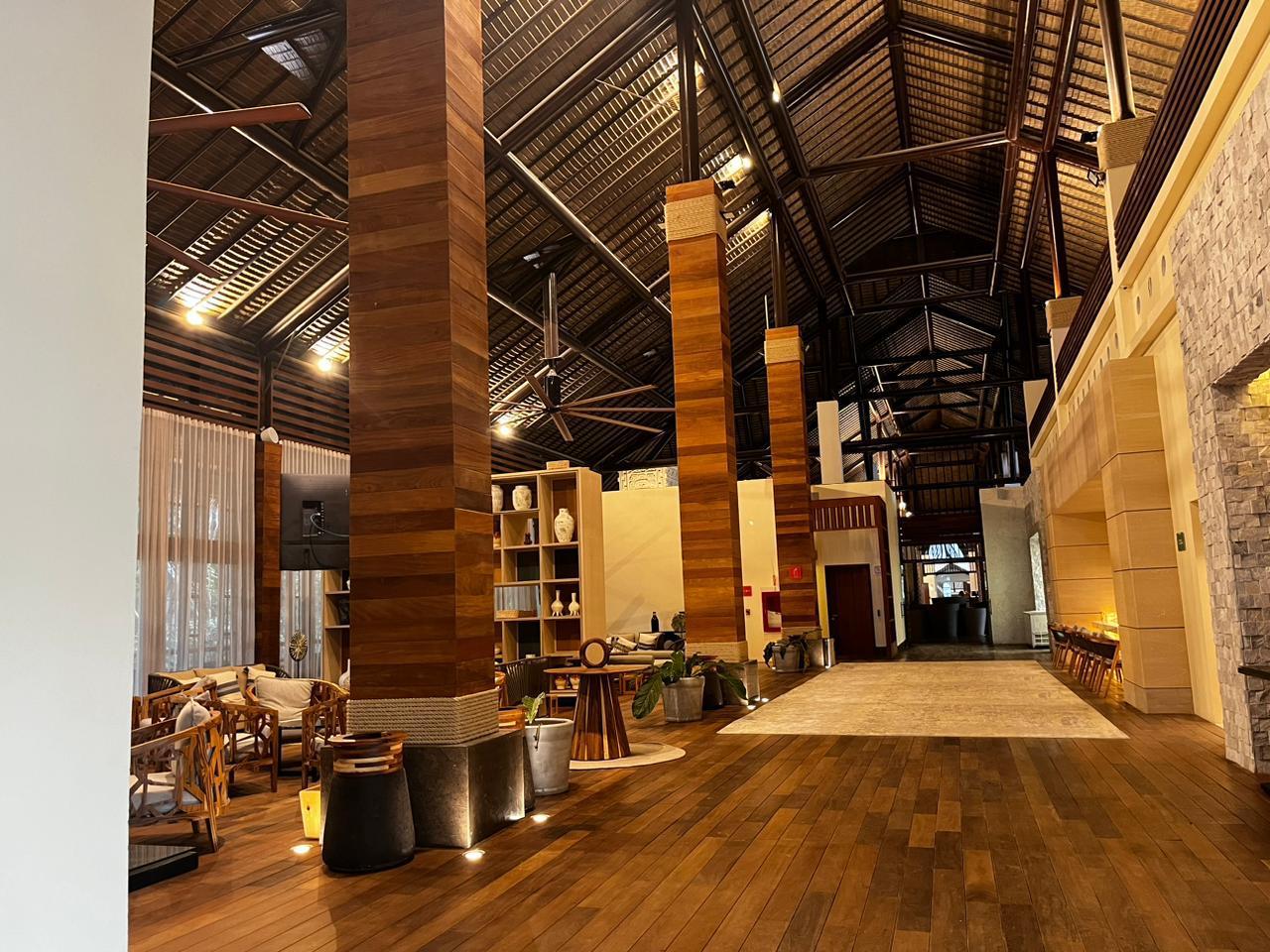 Vista Lobby Hotel Mundo Maya Calakmul