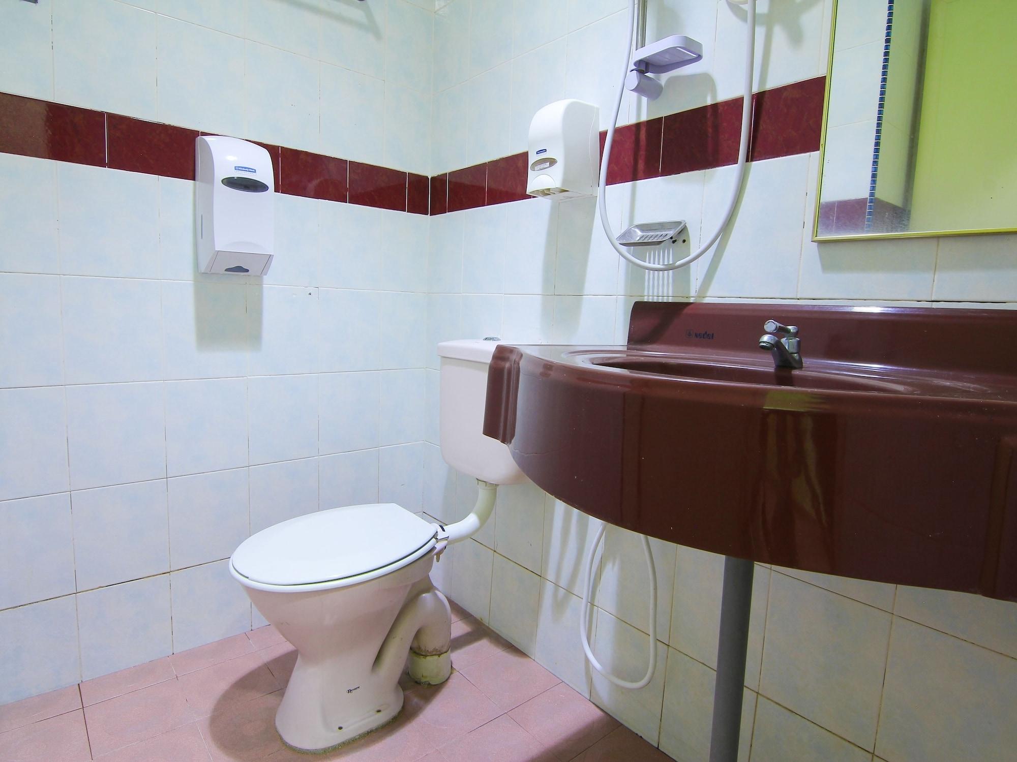 Equipamiento de Habitación Hotel O T P Hotel