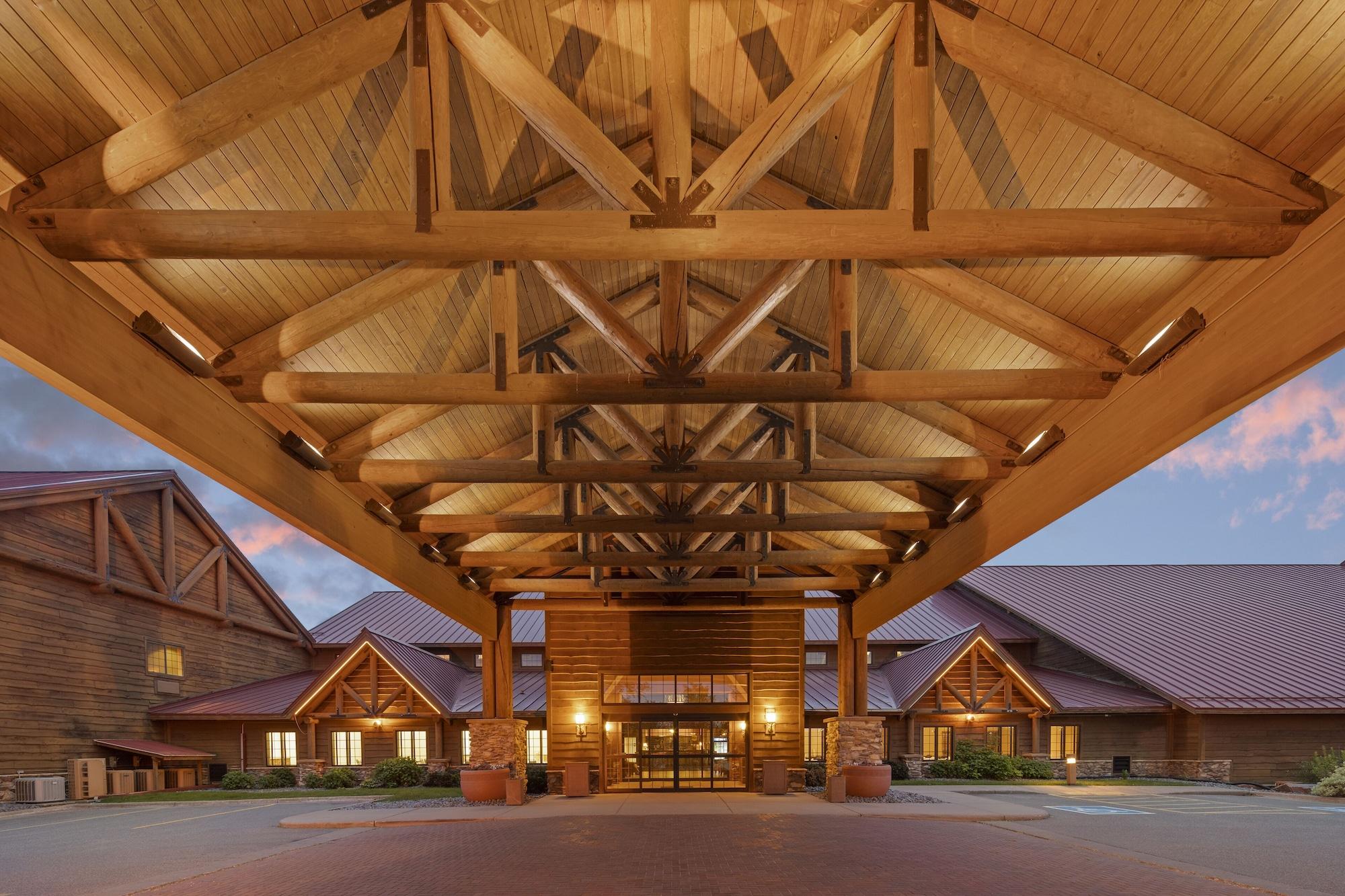 Vista Exterior bantr Grand Hotel Wausau - Rothschild