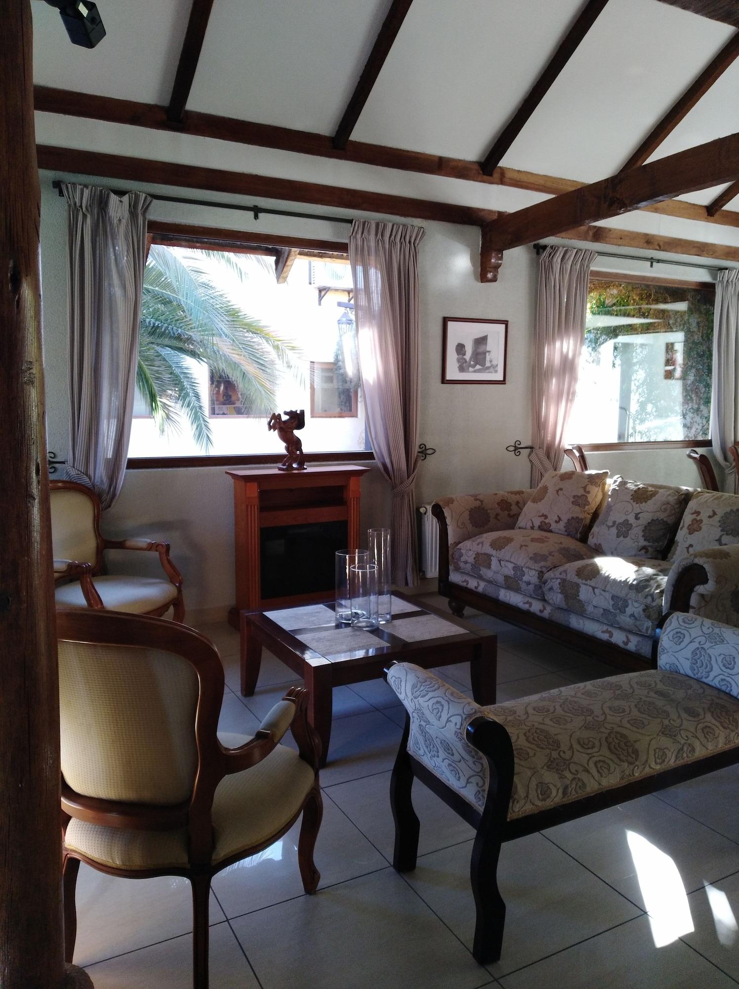 Vista Lobby Howard Johnson by Wyndham Rinconada de Los Andes
