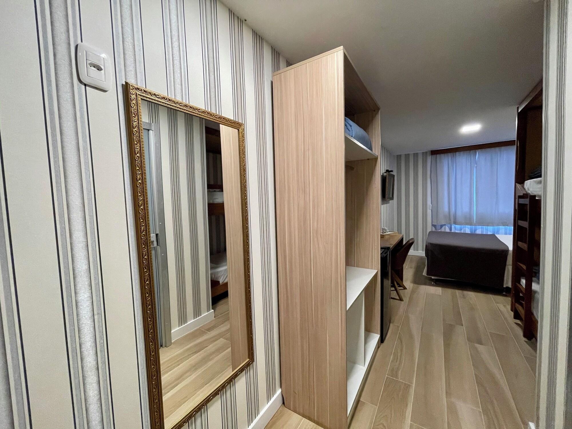 Habitación Eleganz Hostel & Suites