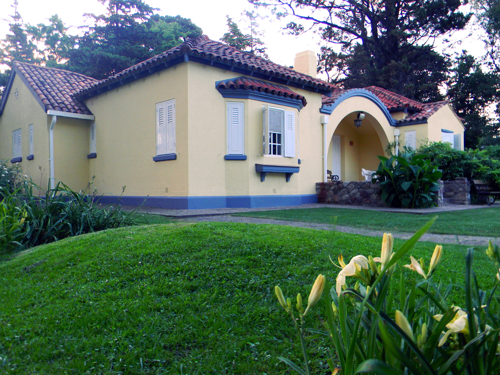 Vista Exterior Apart Hotel Naga Huel
