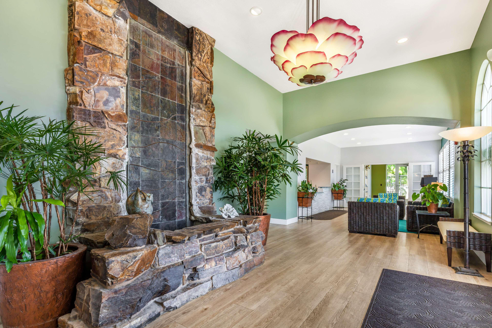 Vista Lobby Best Western Plus Capitola By-the-sea Inn & Suites