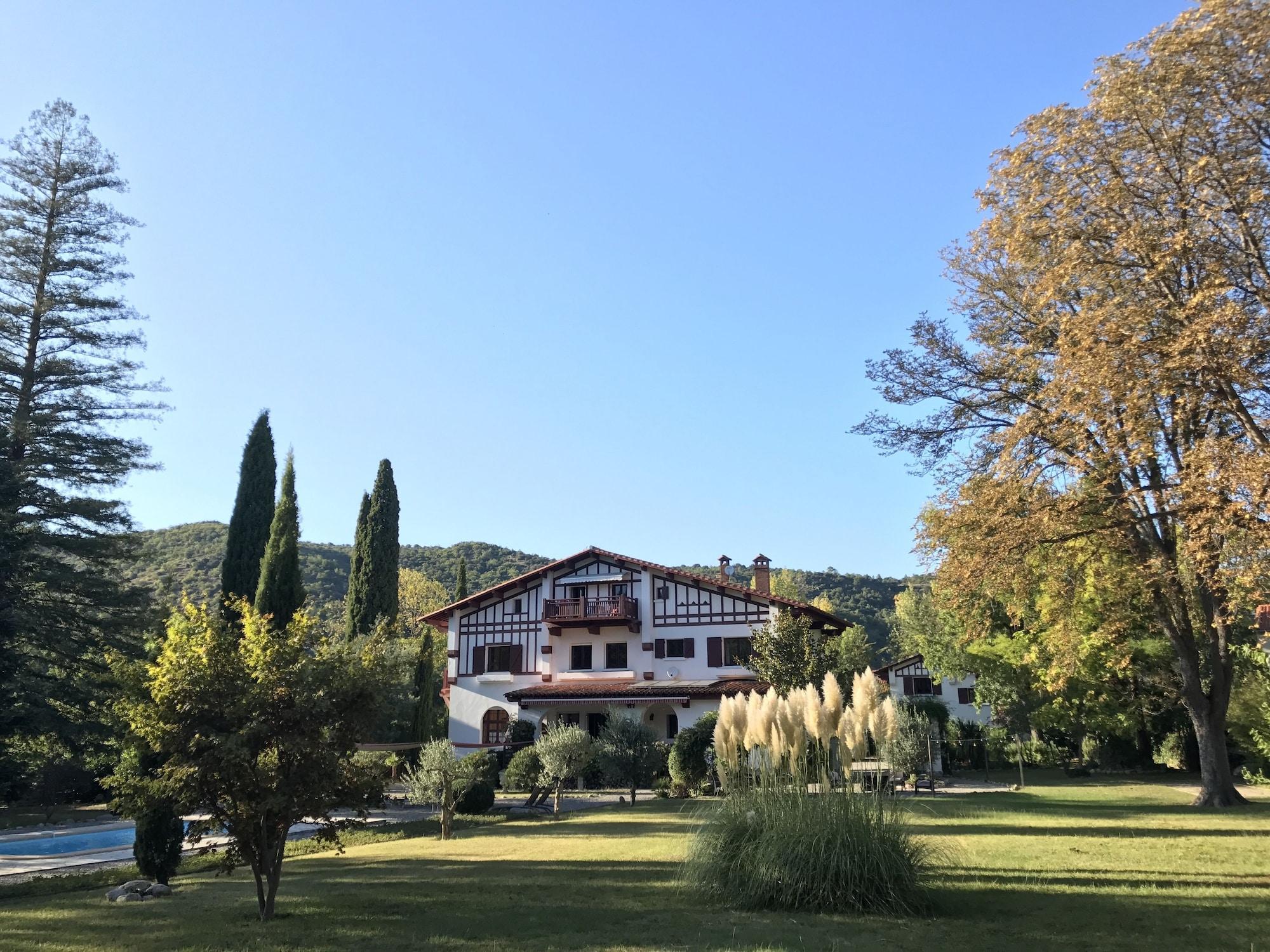 Varios Villa du Parc