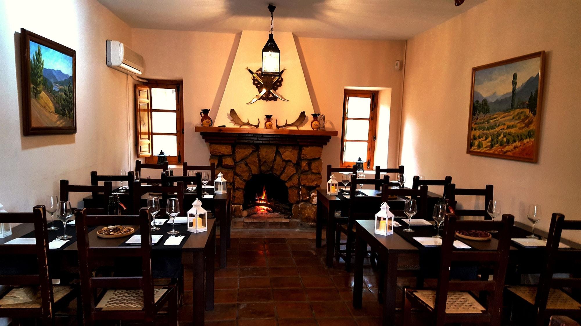 Restaurant Casa Rural Los Parrales