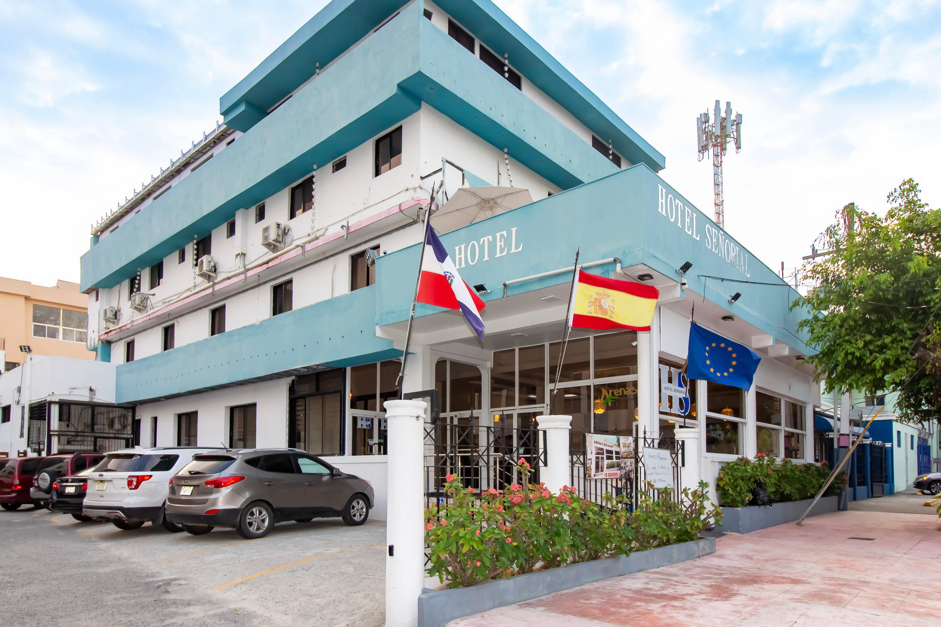 Vista Exterior Hotel Señorial