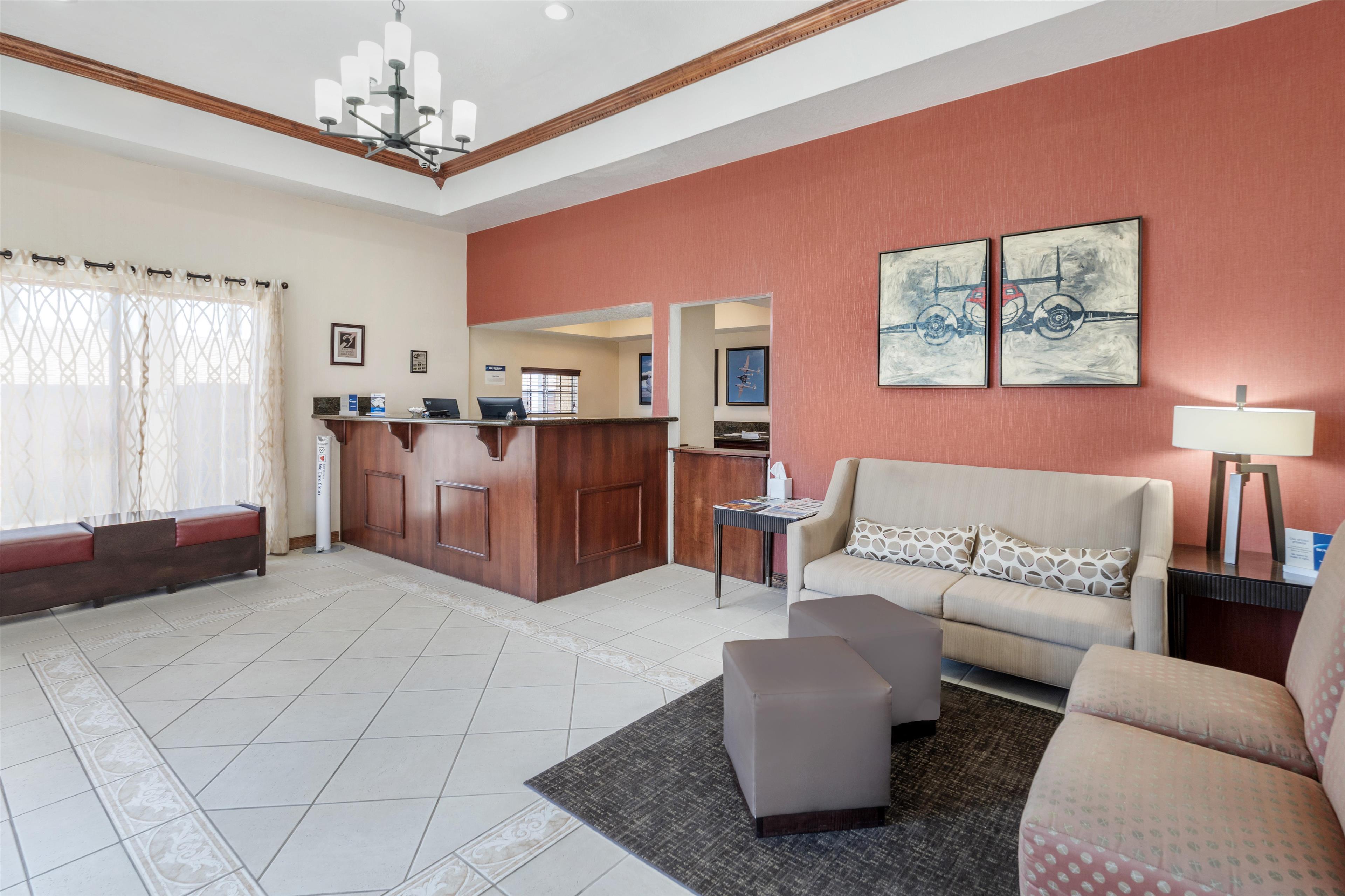 Vista Lobby Best Western Desert Winds