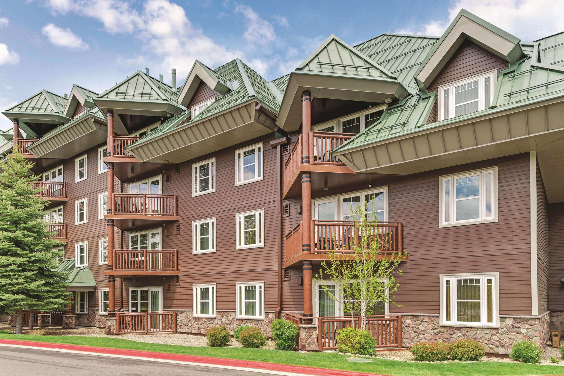 Vista Exterior Hilton Vacation Club Lake Tahoe Resort South