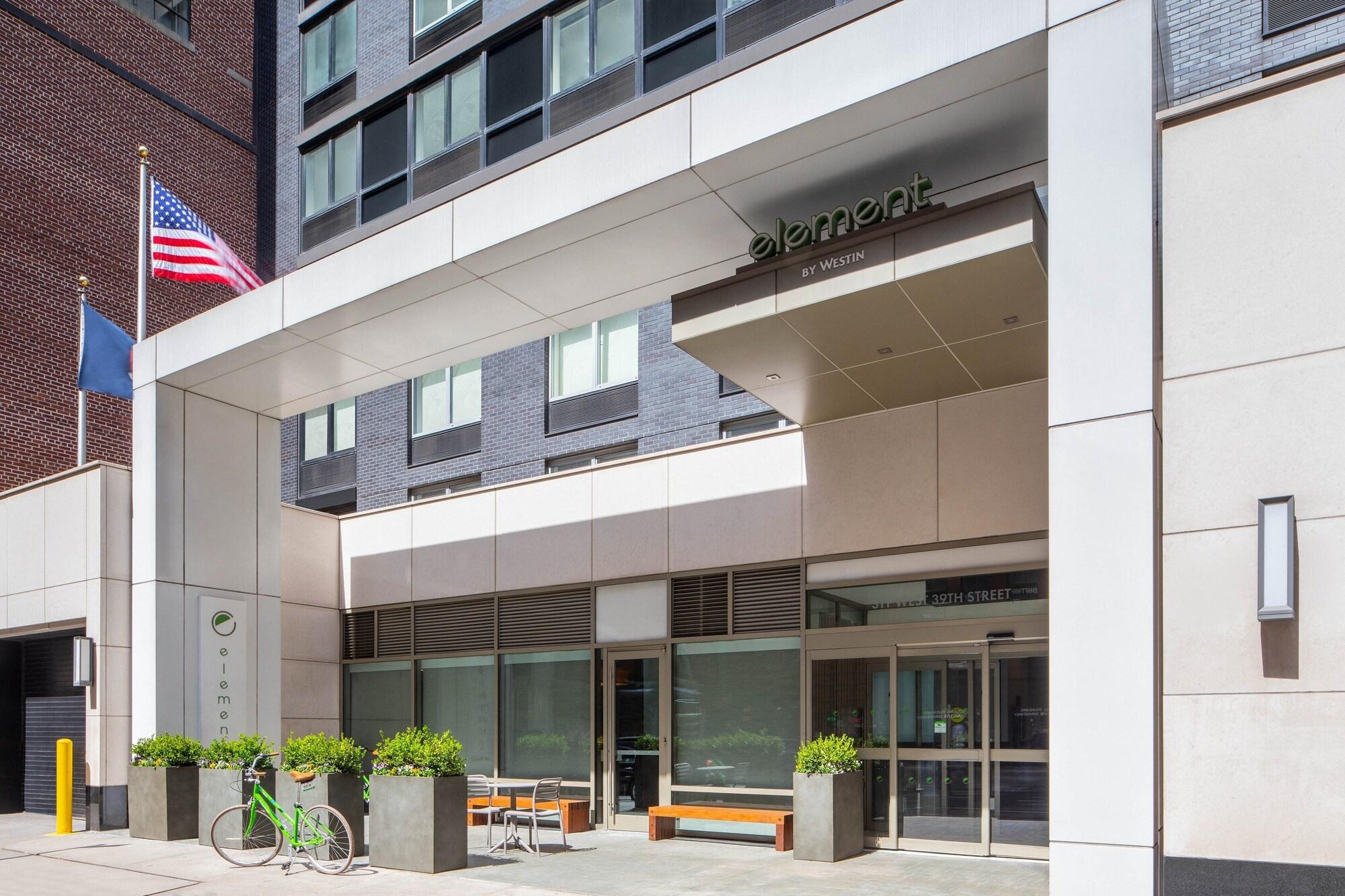 Varios Element New York Times Square West