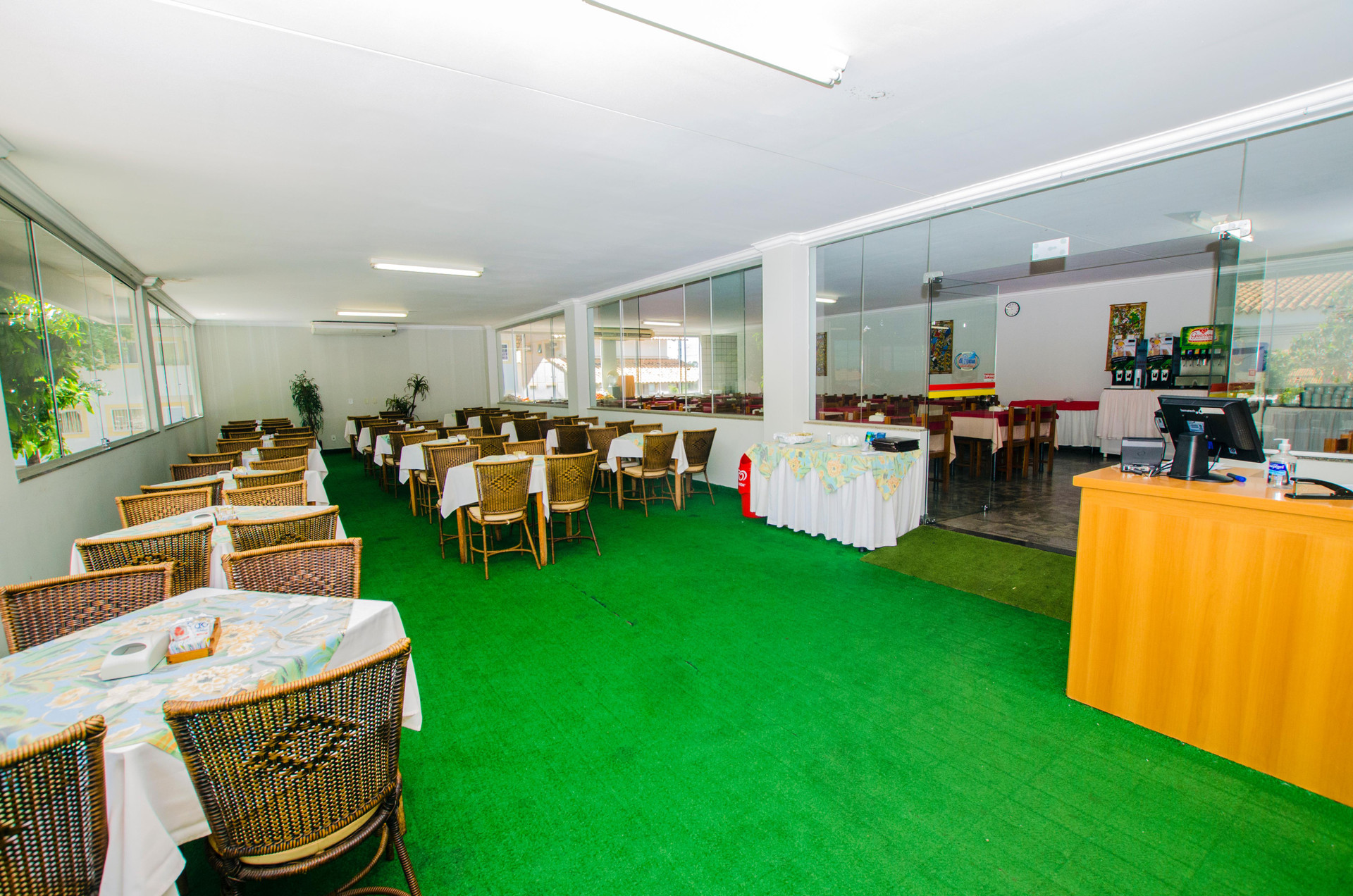 Restaurant DiRoma Resort - Direto com o Grupo Diroma - acesso ao Acqua Park com café da manhã