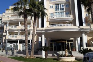 Alquiler Vacacional - Luxurious apartment with direct sea view (free WIFI, 5 minutes to the beach)