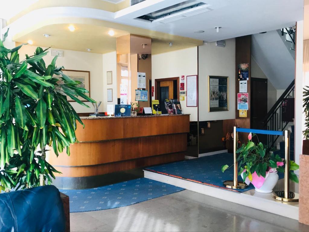 Vista Lobby Hotel San Carlo