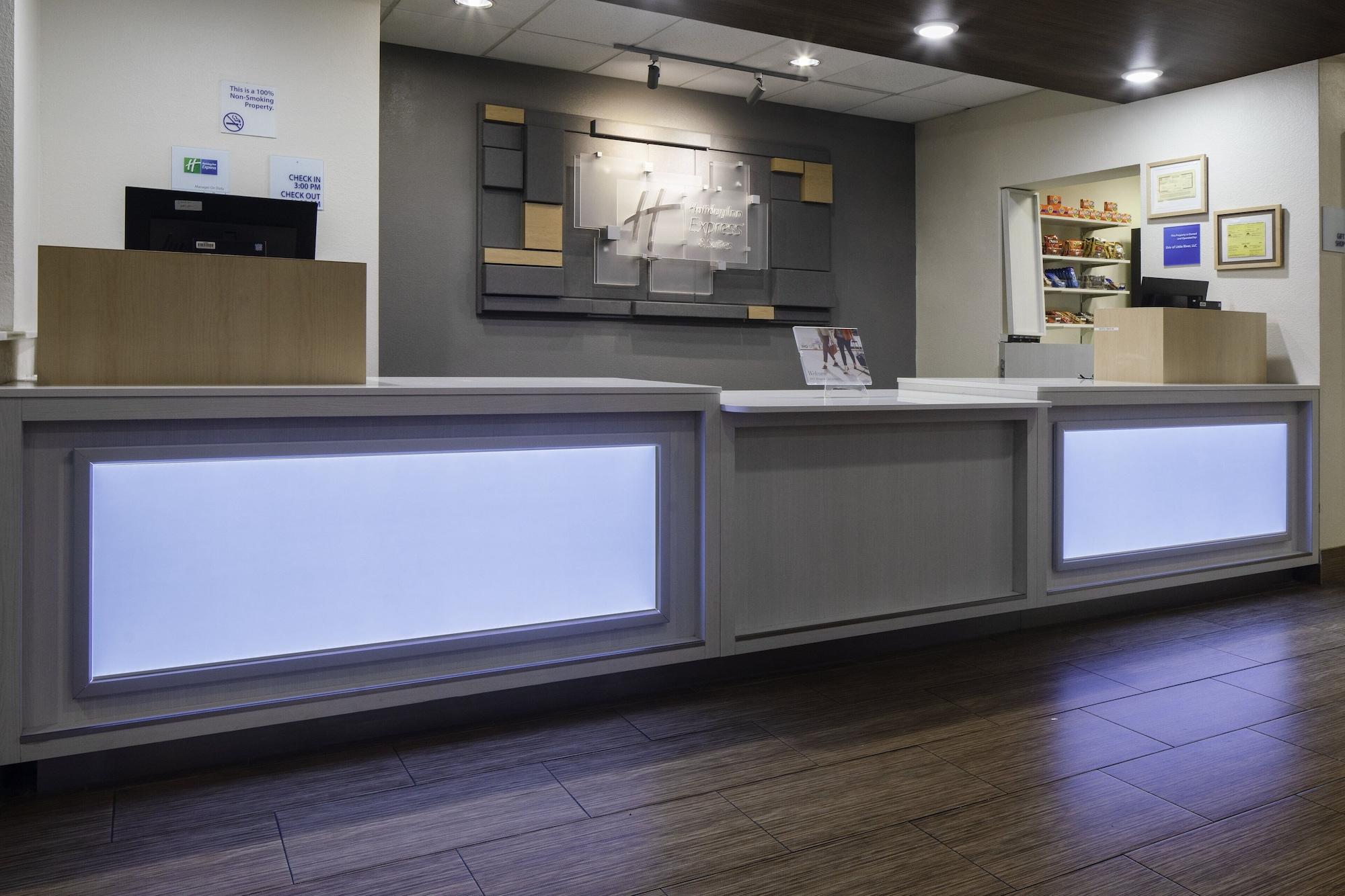 Vista Lobby Holiday Inn Express N.Myrtle Beach- Little River by IHG