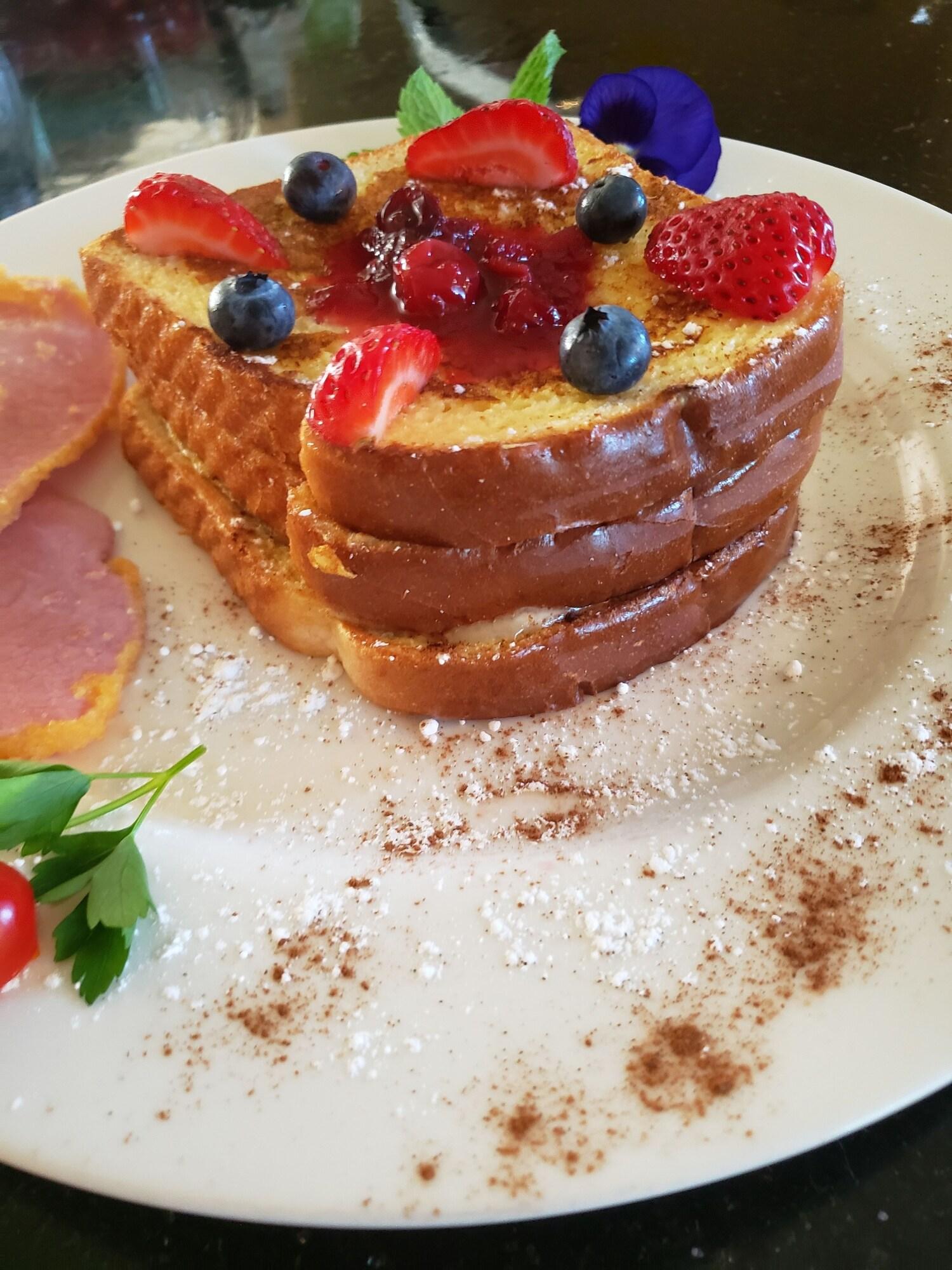 Restaurant 627 On King Bed and Breakfast