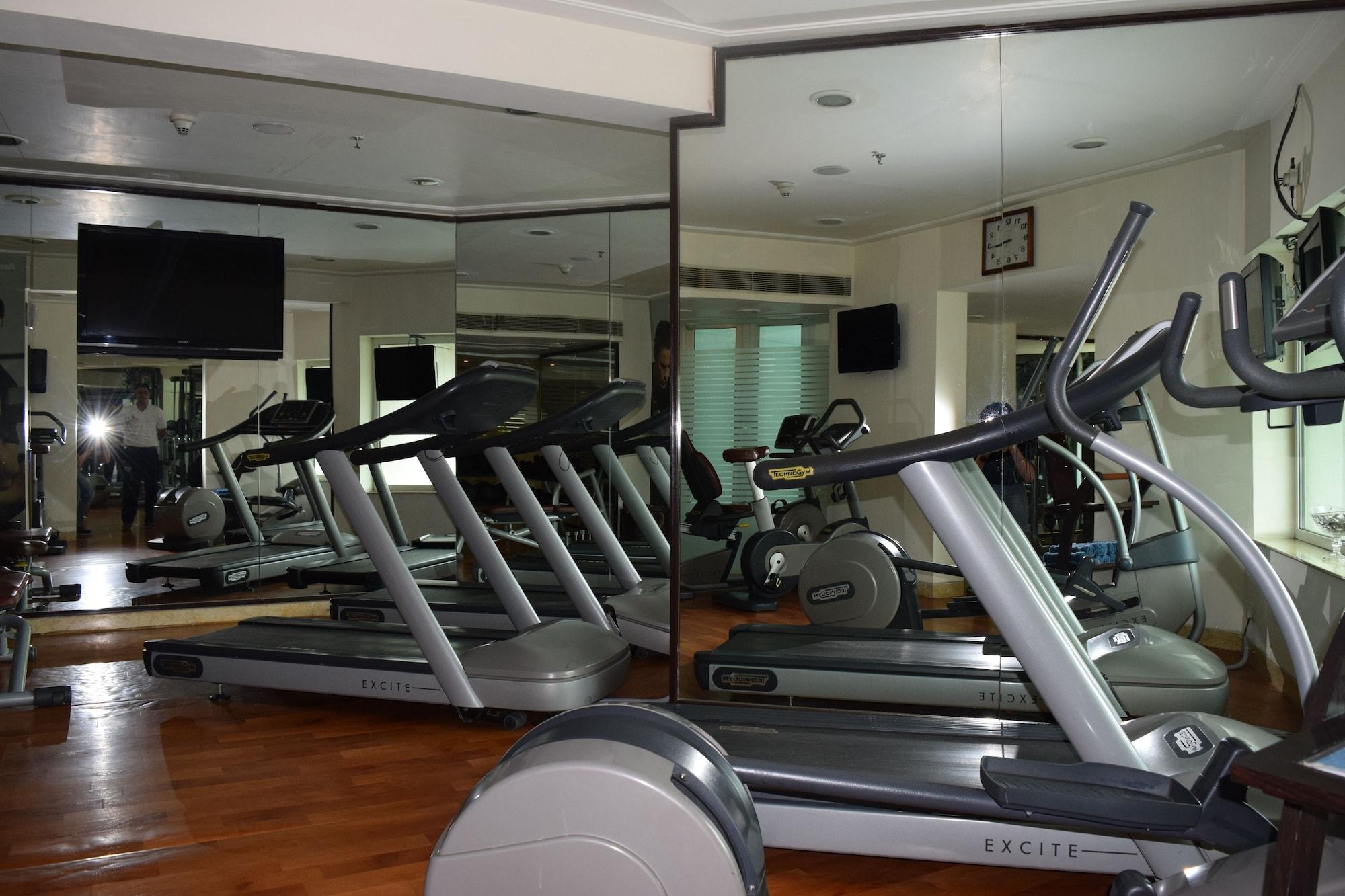 Gimnasio Hotel The Royal Plaza