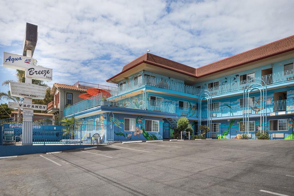 Varios Aqua Breeze Inn
