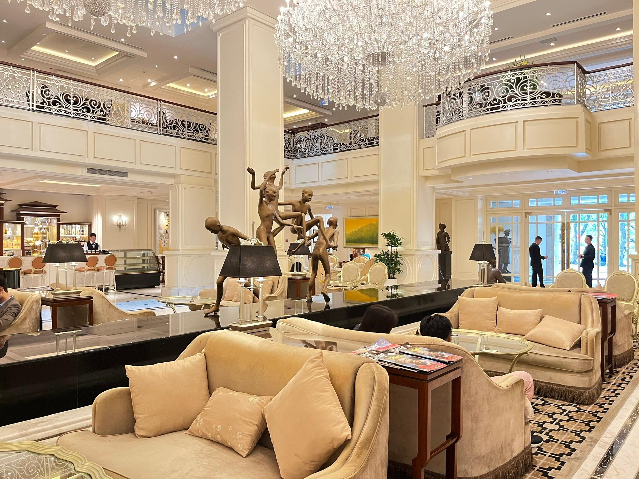 Vista Lobby Apricot Hotel