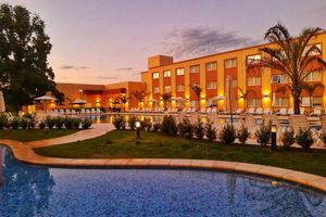 Alojamiento - Days Inn Zárate