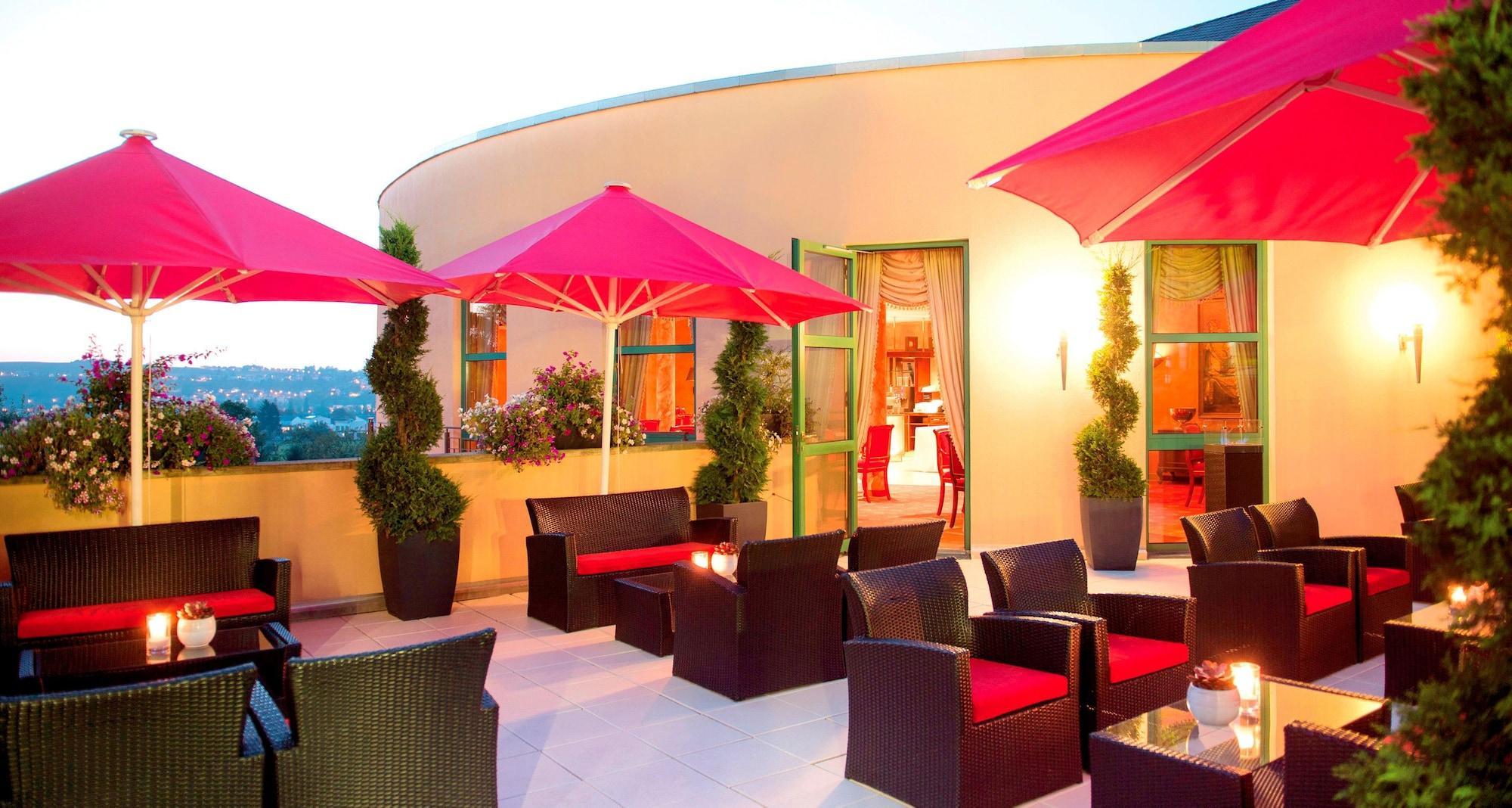 Varios Victor's Residenz-Hotel Schloss Berg