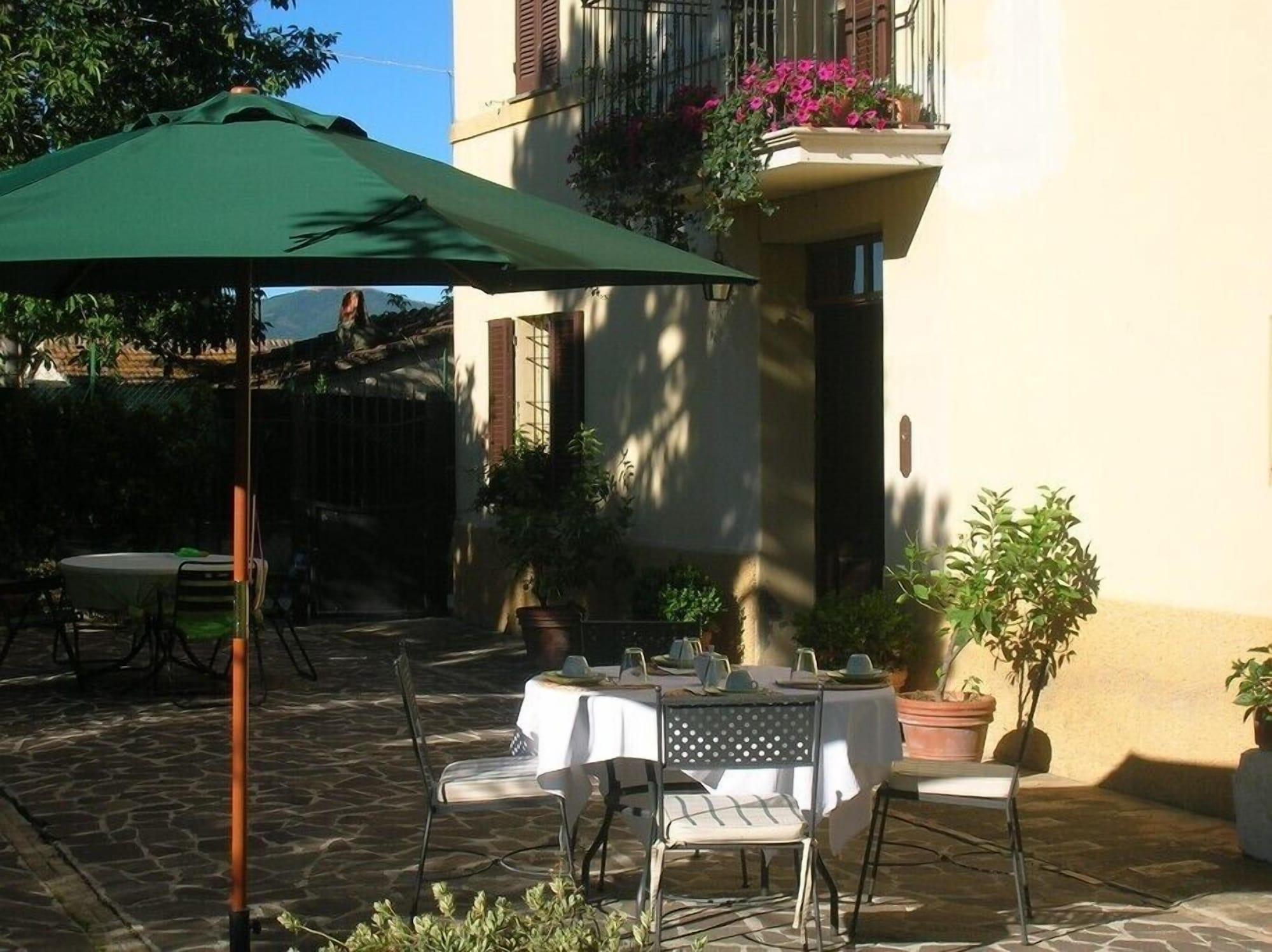 Varios Villa Mustafà