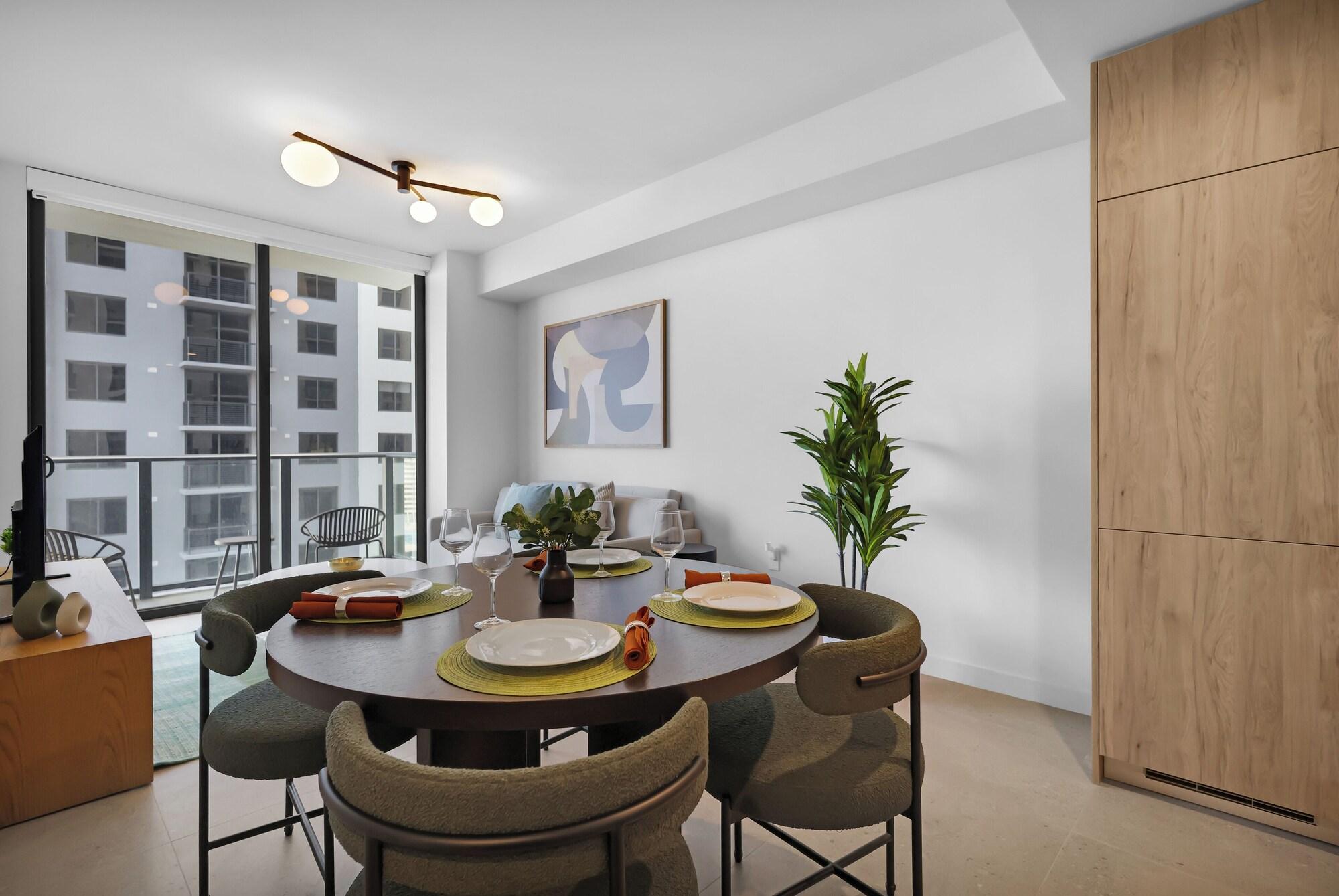 Equipamiento de Habitación The Grandeur Suites - Crosby Miami