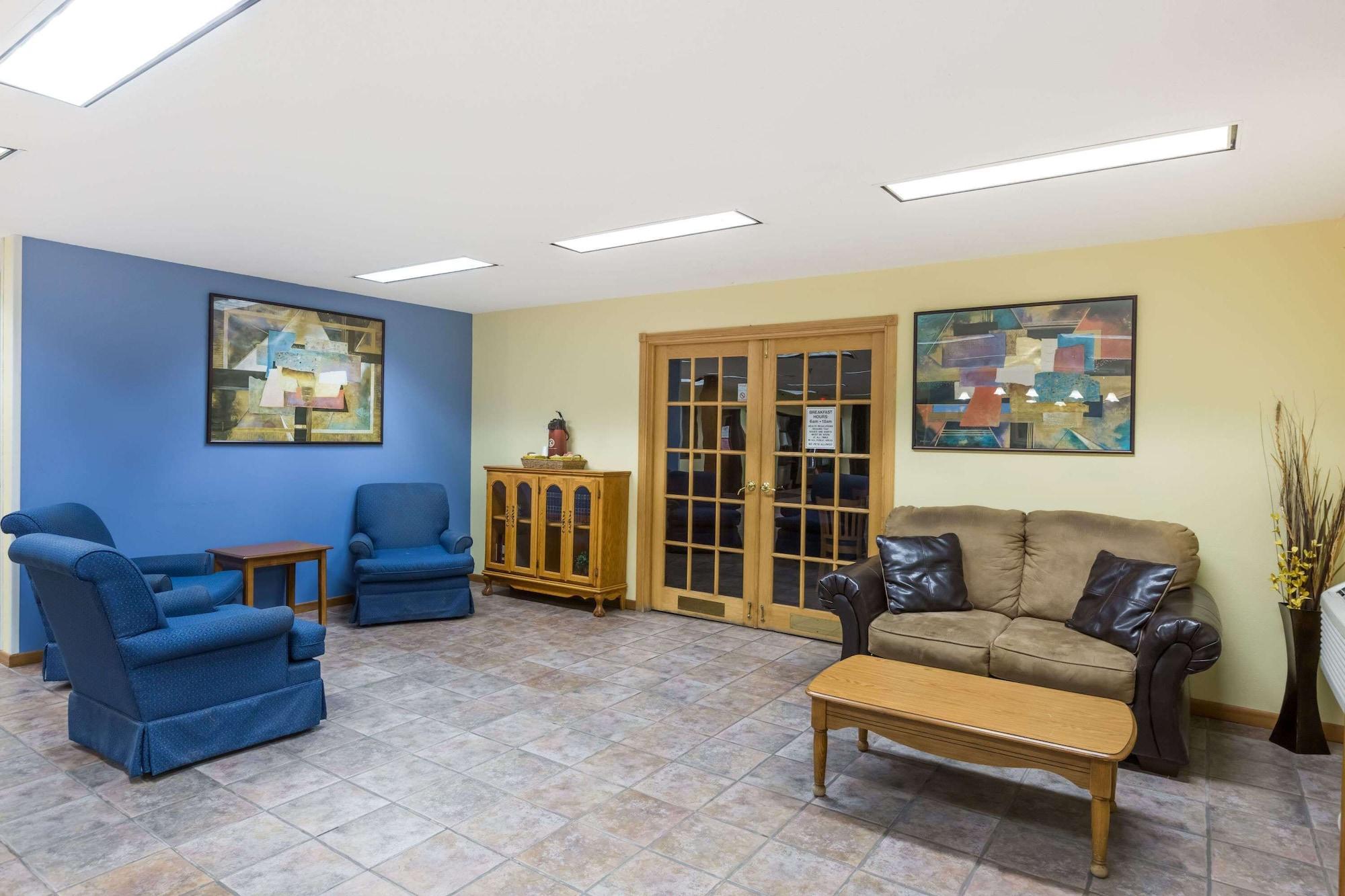 Vista Lobby Days Inn by Wyndham Sioux City