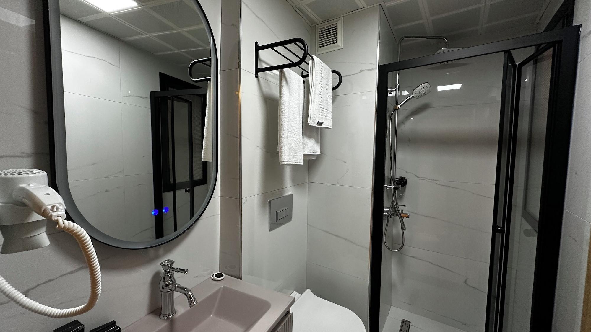 Equipamiento de Habitación Lokka Hotel