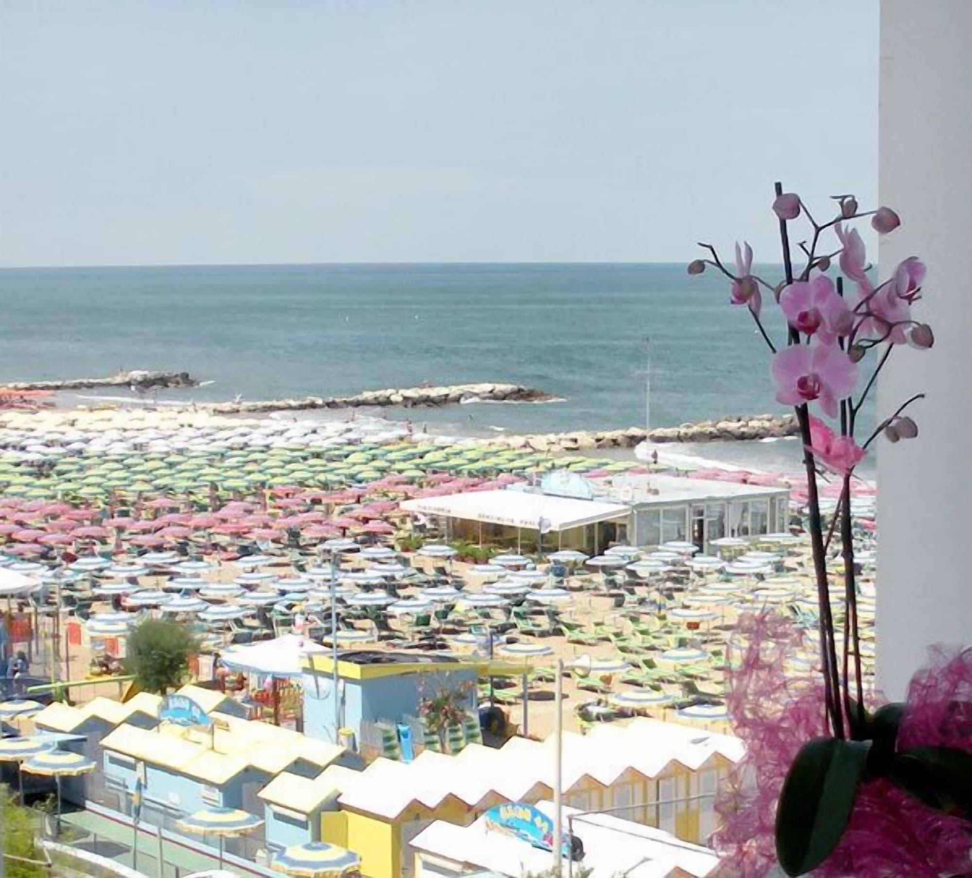 Playa Hotel Alba