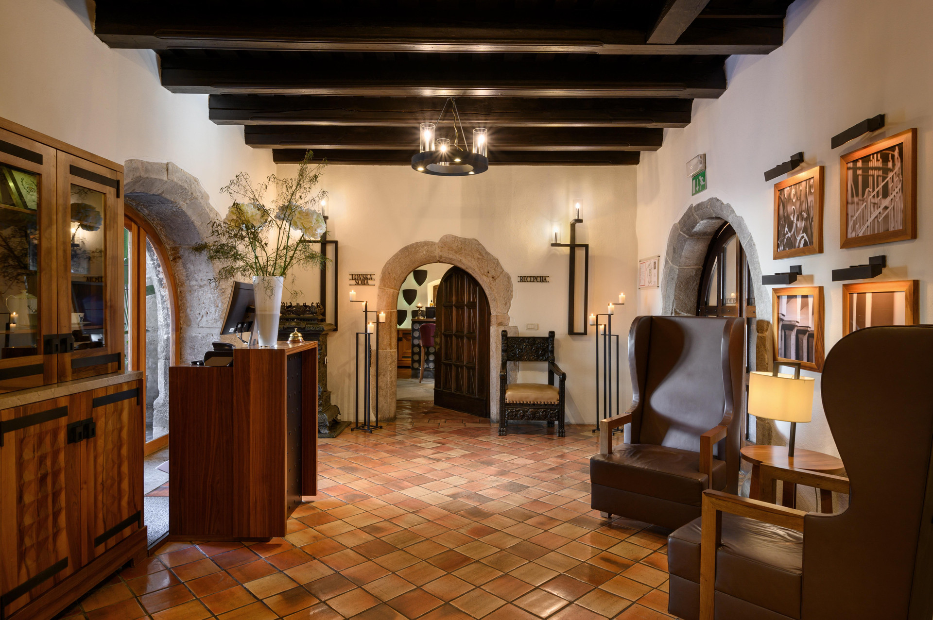Vista Lobby Hotel Grad Otocec Relais & Châteaux