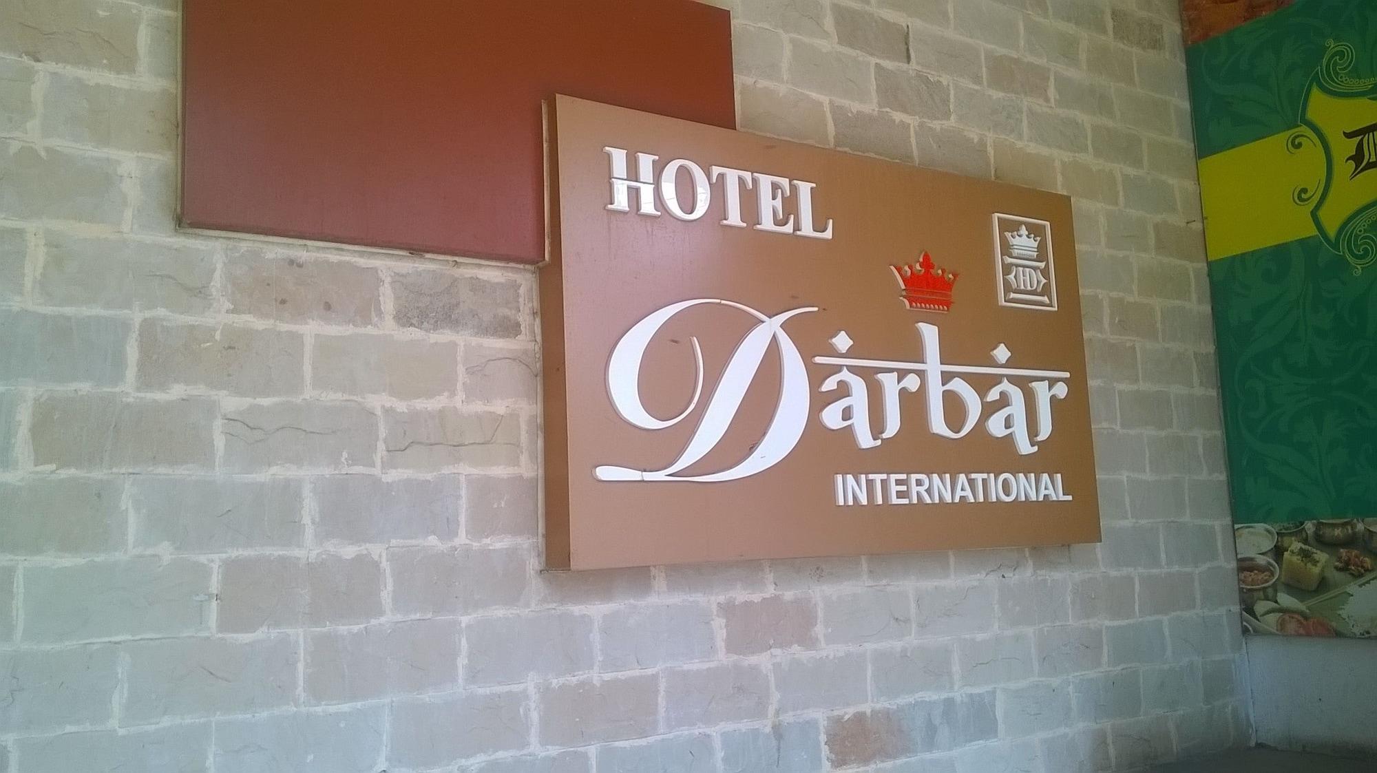Vista Exterior Hotel Darbar International
