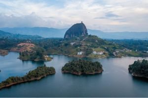 Actividad - Tour al Peñol y Guatapé con Almuerzo típico