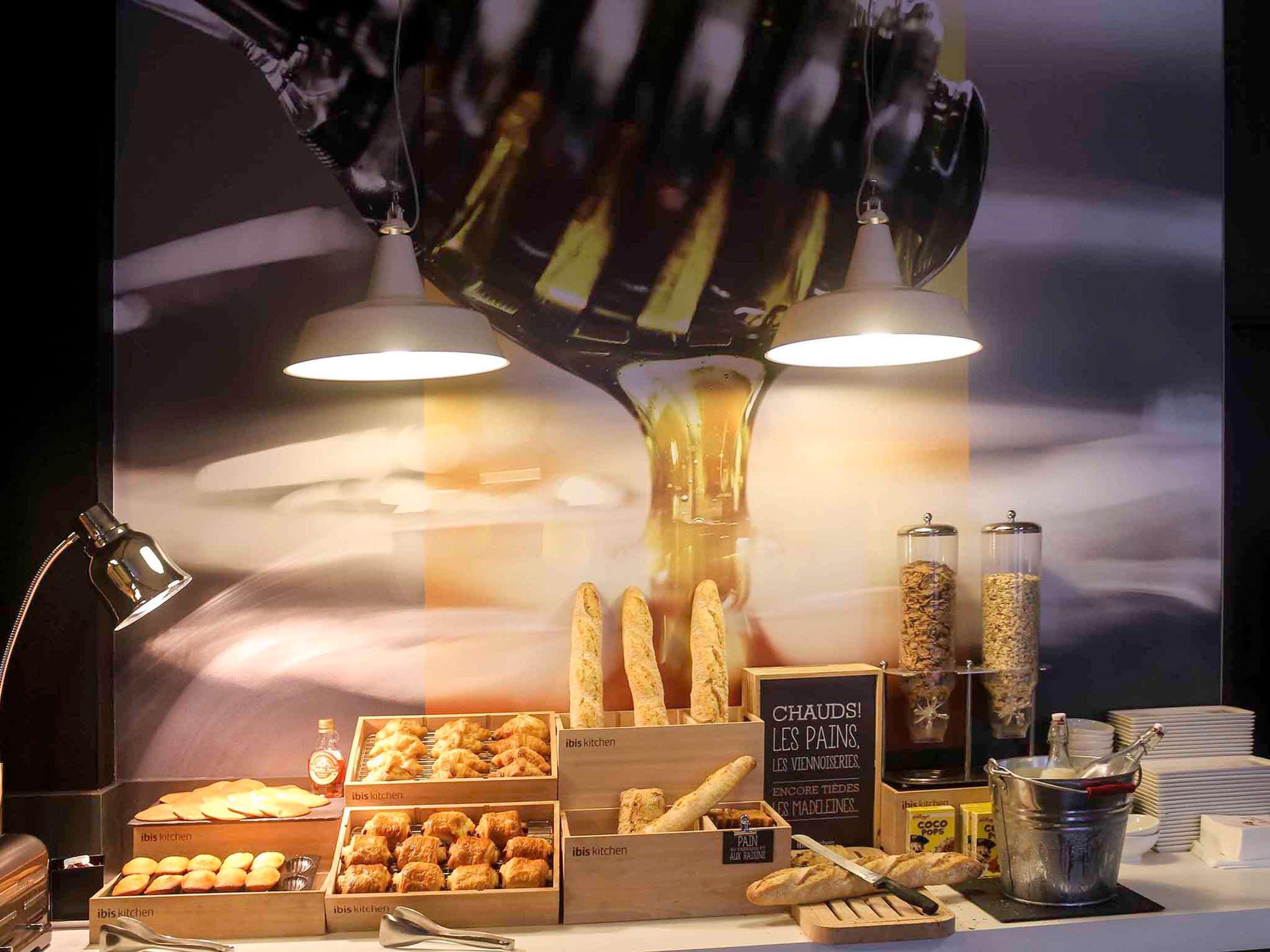 Vista Exterior ibis Montargis