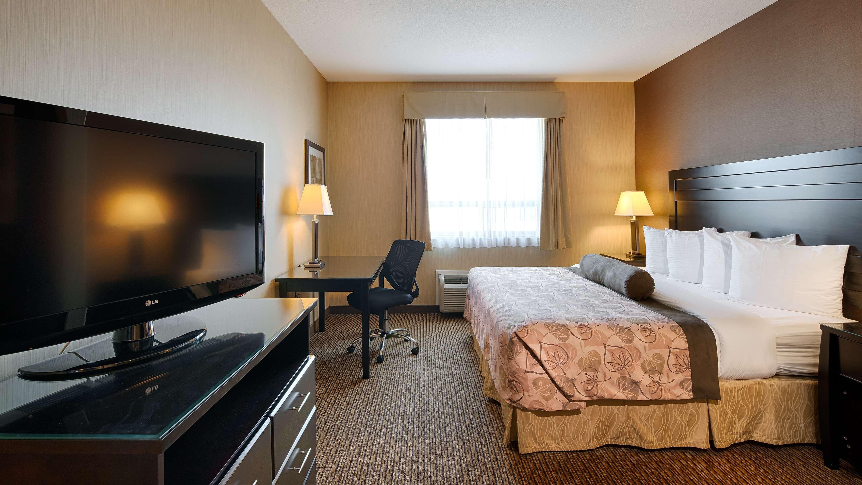 Vista Exterior Best Western Estevan Inn & Suites