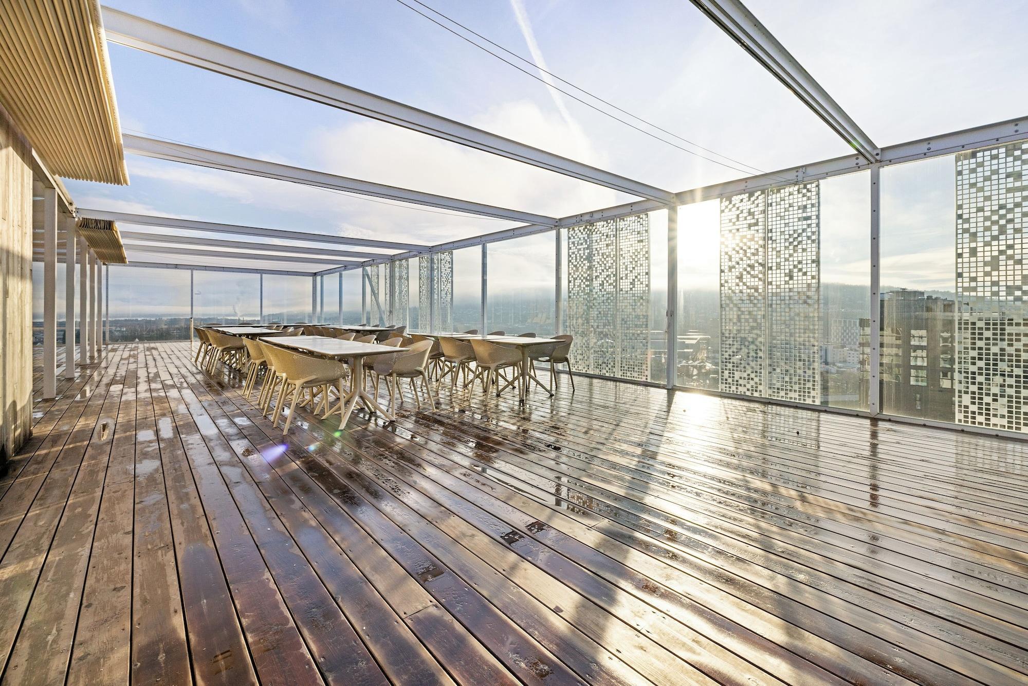 Varios Lux Hotel Apartments