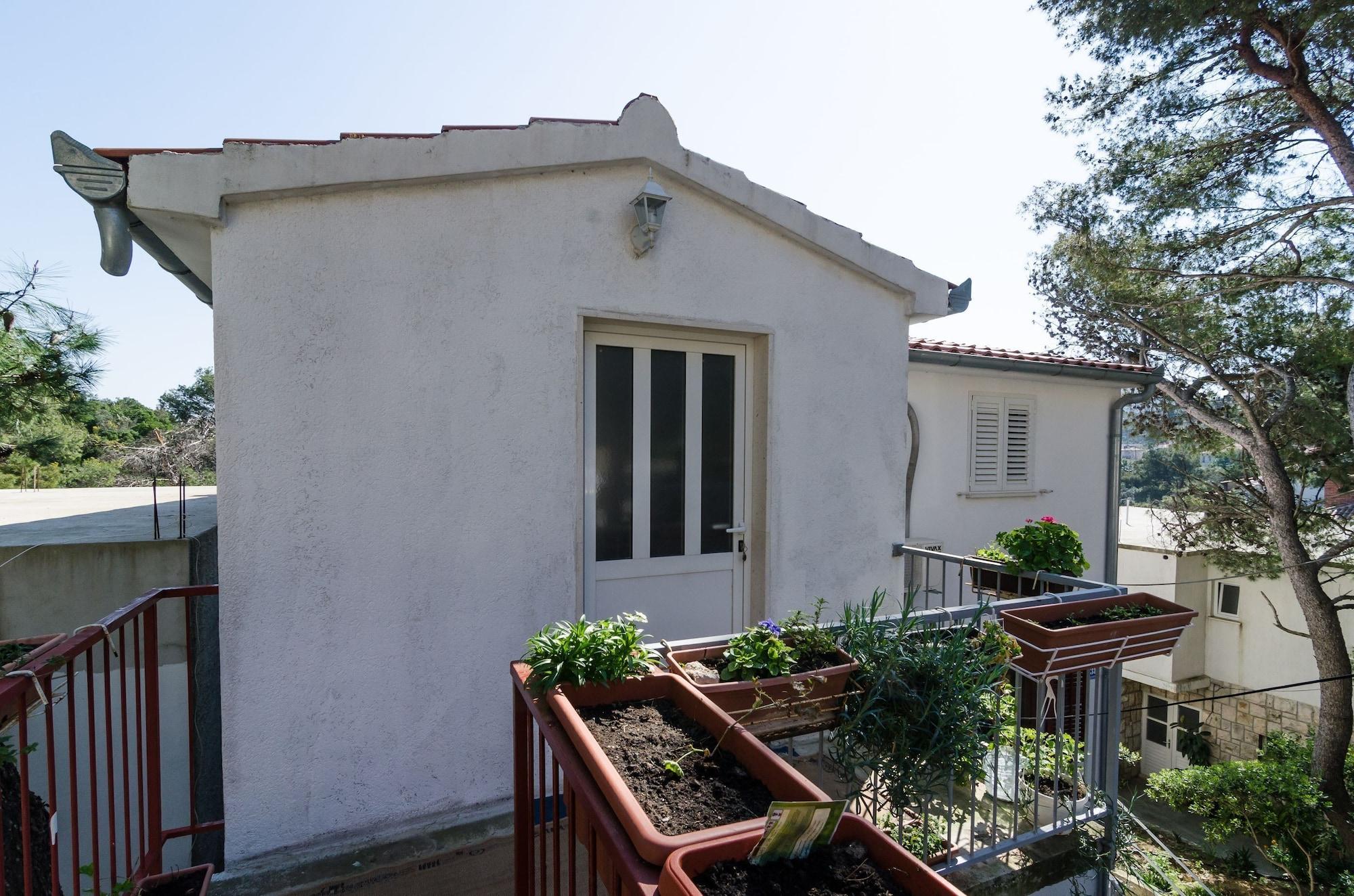 Vista Exterior Guest House Sobra